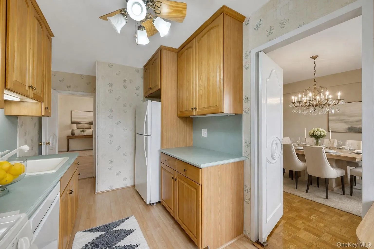 Easy access to the dining room make it ideal for both everyday meals and entertaining. Easy access to the dining room make it ideal for both everyday meals and entertaining.