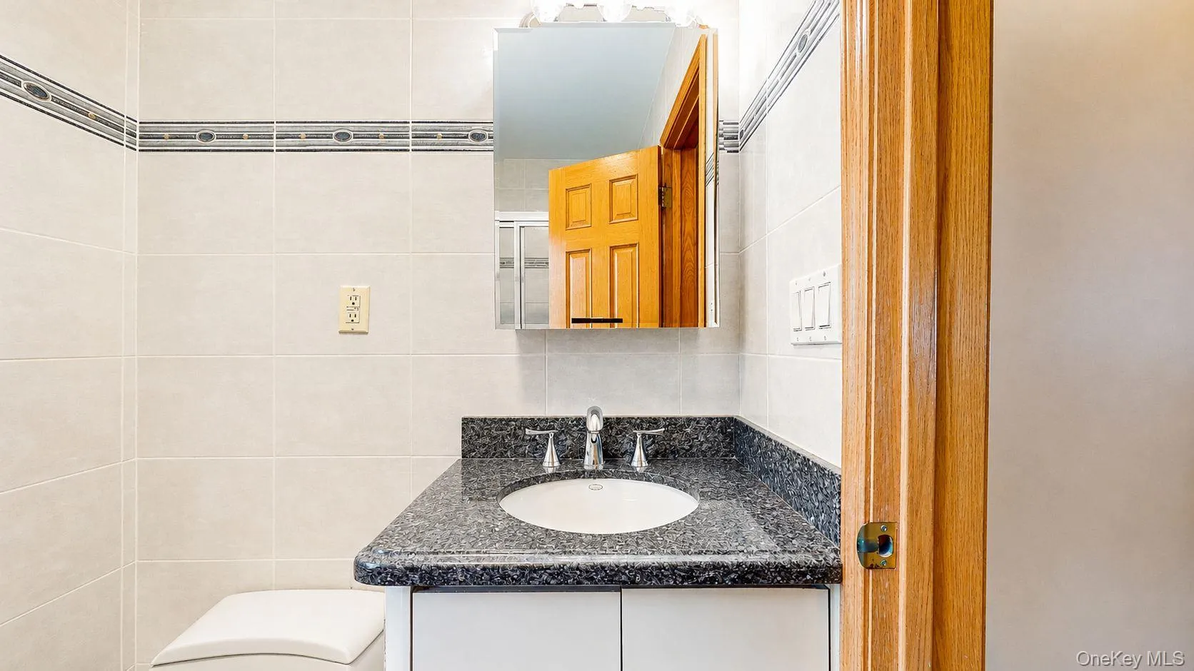 160-31 9th Avenue, New York, NY, 4 Bedrooms Bedrooms, 8 Rooms Rooms,3 BathroomsBathrooms,Residential,For Rent,9th,0,1025893 160-31 9th Avenue, New York, NY, 4 Bedrooms Bedrooms, 8 Rooms Rooms,3 BathroomsBathrooms,Residential,For Rent,9th,0,1025893