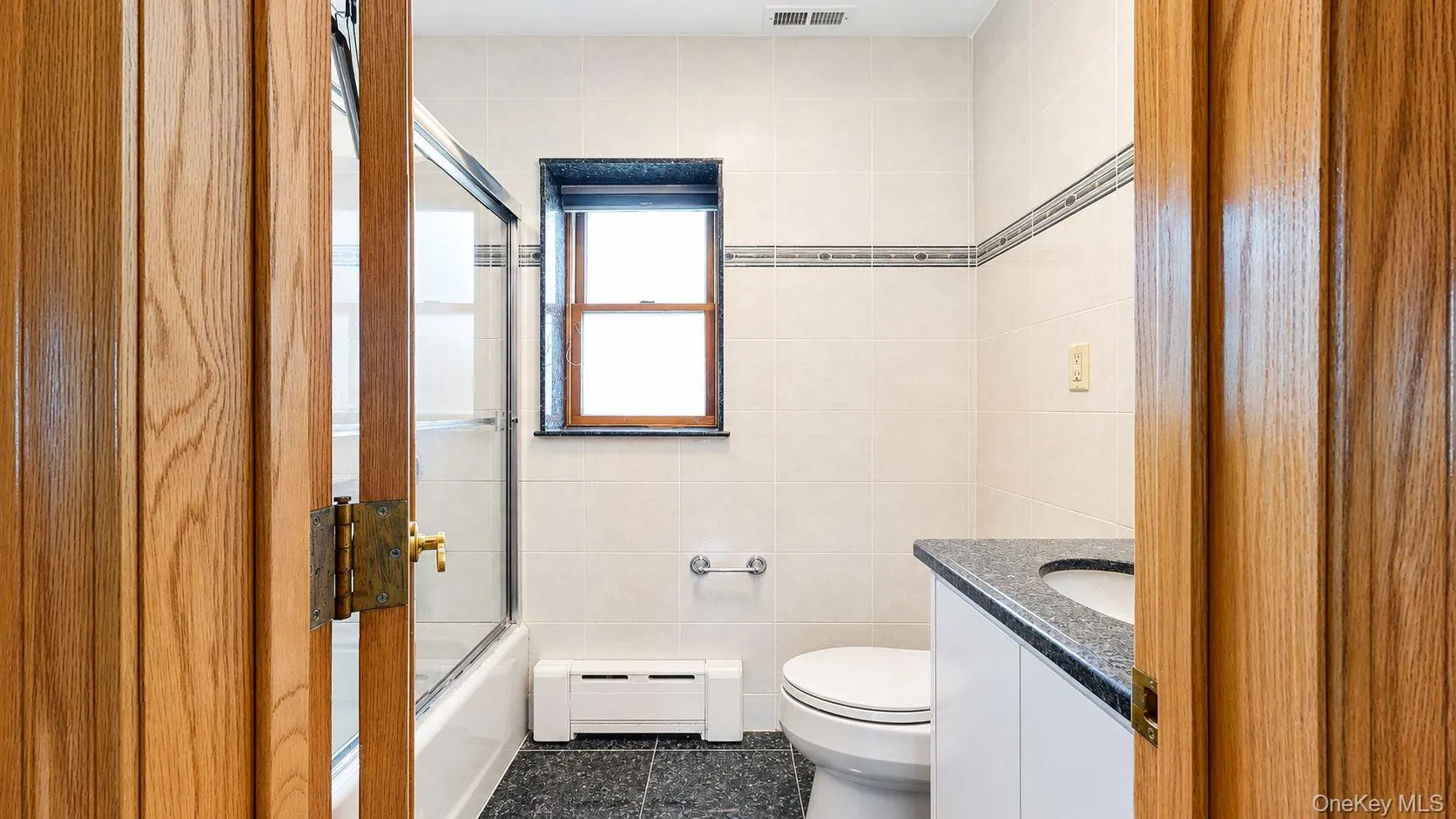 160-31 9th Avenue, New York, NY, 4 Bedrooms Bedrooms, 8 Rooms Rooms,3 BathroomsBathrooms,Residential,For Rent,9th,0,1025893 160-31 9th Avenue, New York, NY, 4 Bedrooms Bedrooms, 8 Rooms Rooms,3 BathroomsBathrooms,Residential,For Rent,9th,0,1025893