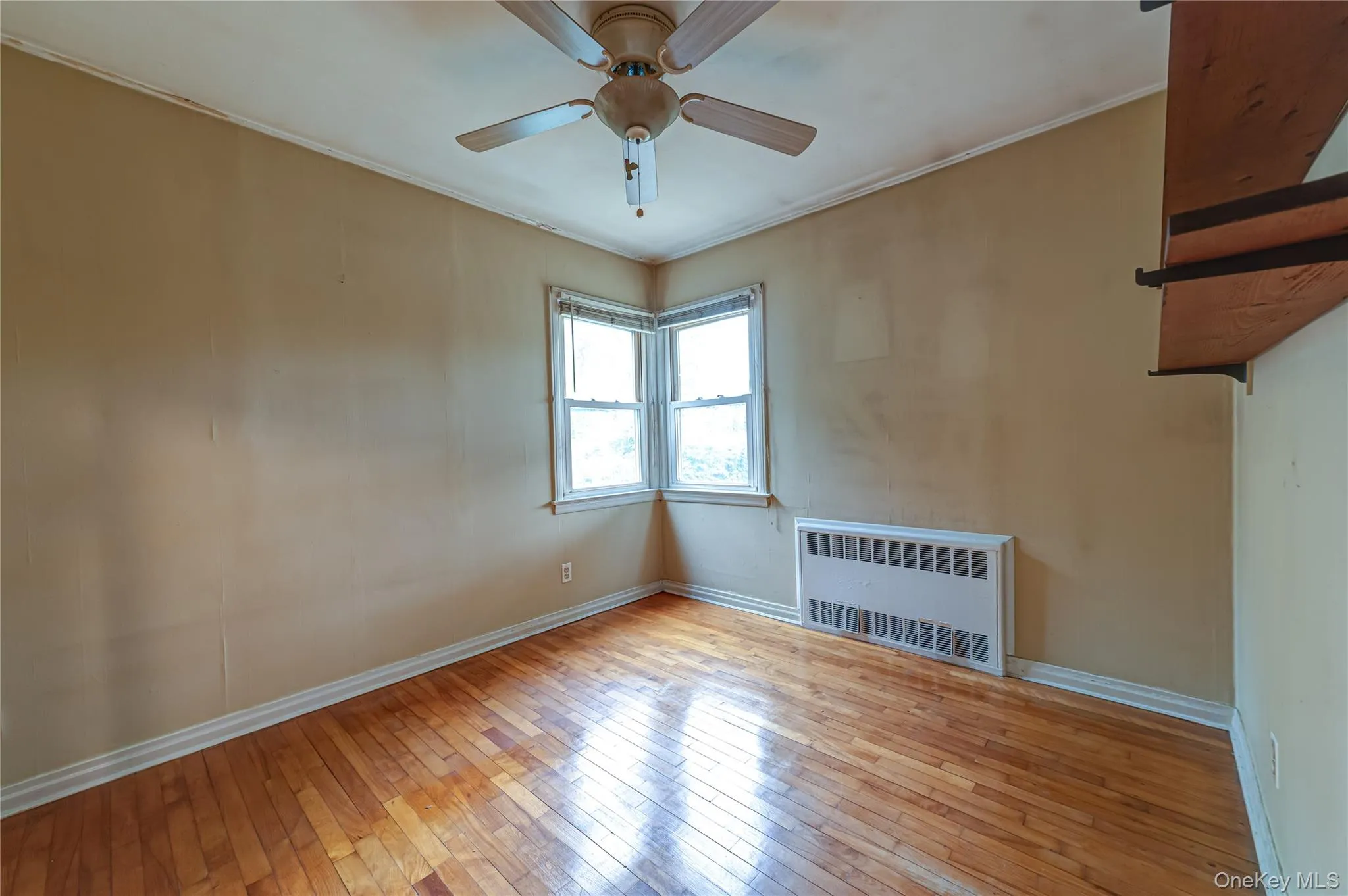 380 Gates Avenue, Babylon, NY, 4 Bedrooms Bedrooms, 7 Rooms Rooms,1 BathroomBathrooms,Residential,For Rent,Gates,0,1025897 380 Gates Avenue, Babylon, NY, 4 Bedrooms Bedrooms, 7 Rooms Rooms,1 BathroomBathrooms,Residential,For Rent,Gates,0,1025897