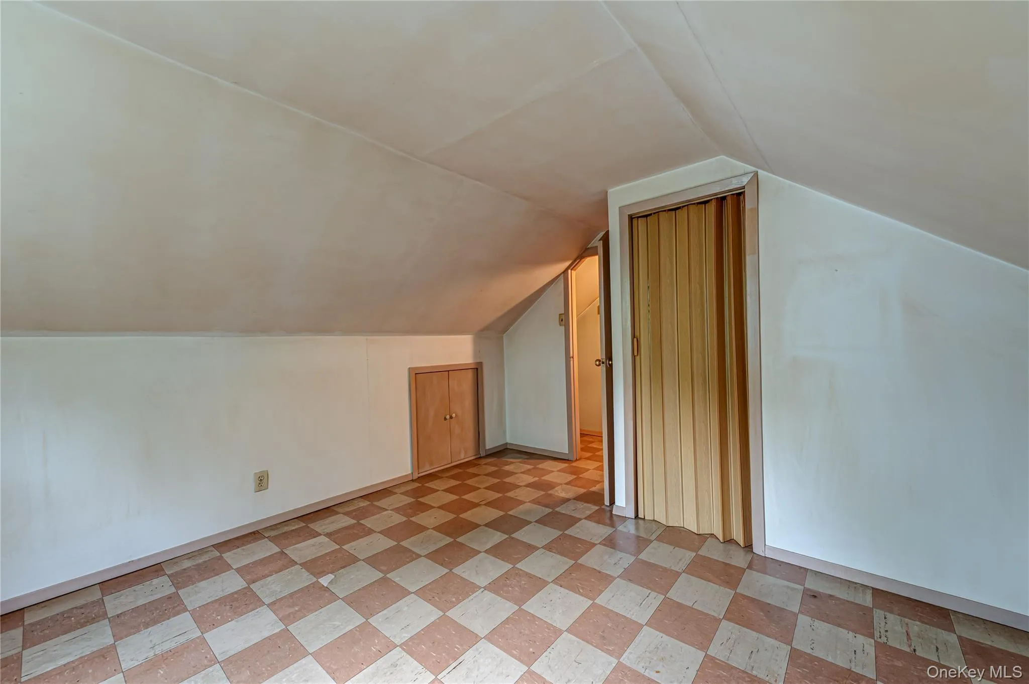 380 Gates Avenue, Babylon, NY, 4 Bedrooms Bedrooms, 7 Rooms Rooms,1 BathroomBathrooms,Residential,For Rent,Gates,0,1025897 380 Gates Avenue, Babylon, NY, 4 Bedrooms Bedrooms, 7 Rooms Rooms,1 BathroomBathrooms,Residential,For Rent,Gates,0,1025897