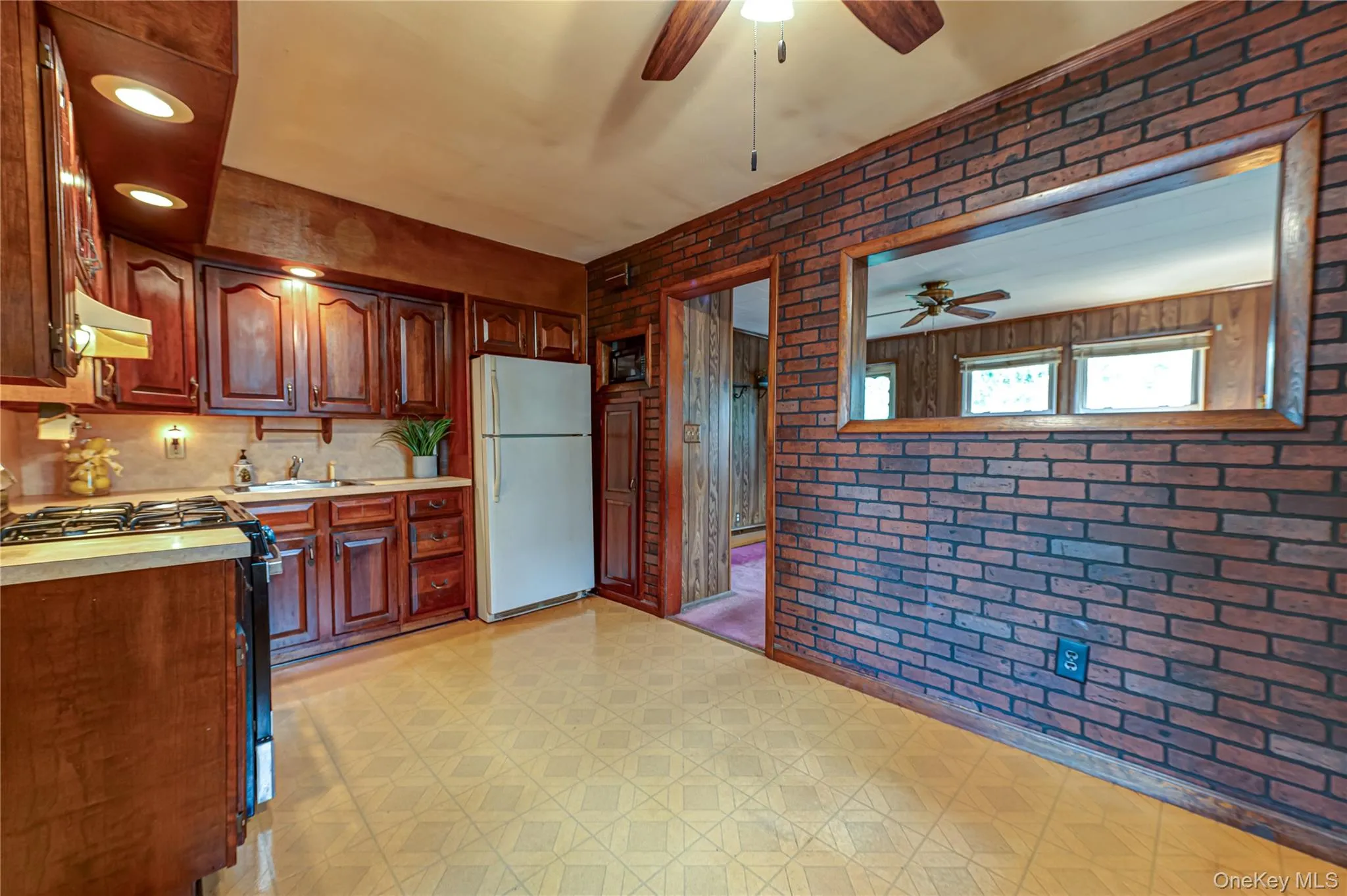 380 Gates Avenue, Babylon, NY, 4 Bedrooms Bedrooms, 7 Rooms Rooms,1 BathroomBathrooms,Residential,For Rent,Gates,0,1025897 380 Gates Avenue, Babylon, NY, 4 Bedrooms Bedrooms, 7 Rooms Rooms,1 BathroomBathrooms,Residential,For Rent,Gates,0,1025897