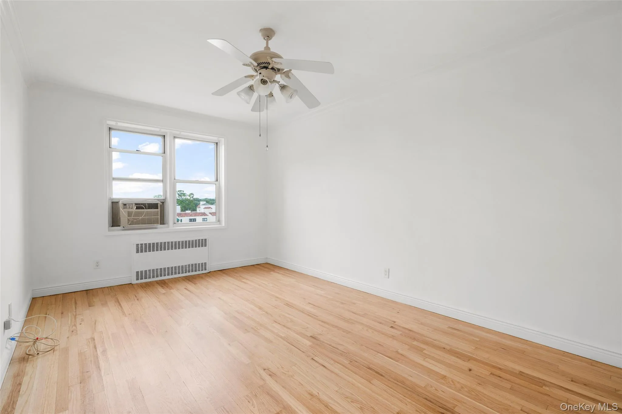 2nd bedroom. 2nd bedroom.