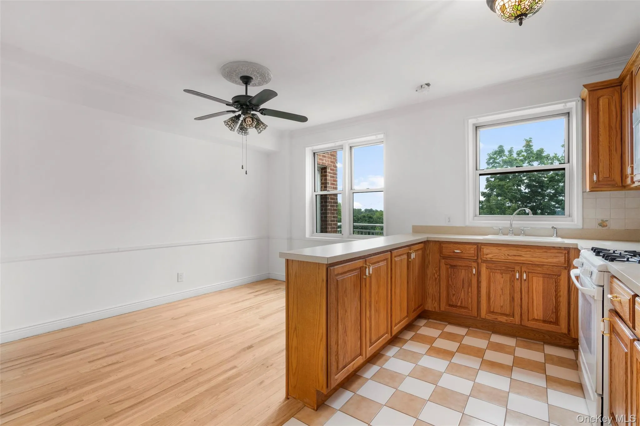 1255 North Avenue, New Rochelle, NY, 2 Bedrooms Bedrooms, 4 Rooms Rooms,2 BathroomsBathrooms,Residential,For Rent,North,0,1025899 1255 North Avenue, New Rochelle, NY, 2 Bedrooms Bedrooms, 4 Rooms Rooms,2 BathroomsBathrooms,Residential,For Rent,North,0,1025899