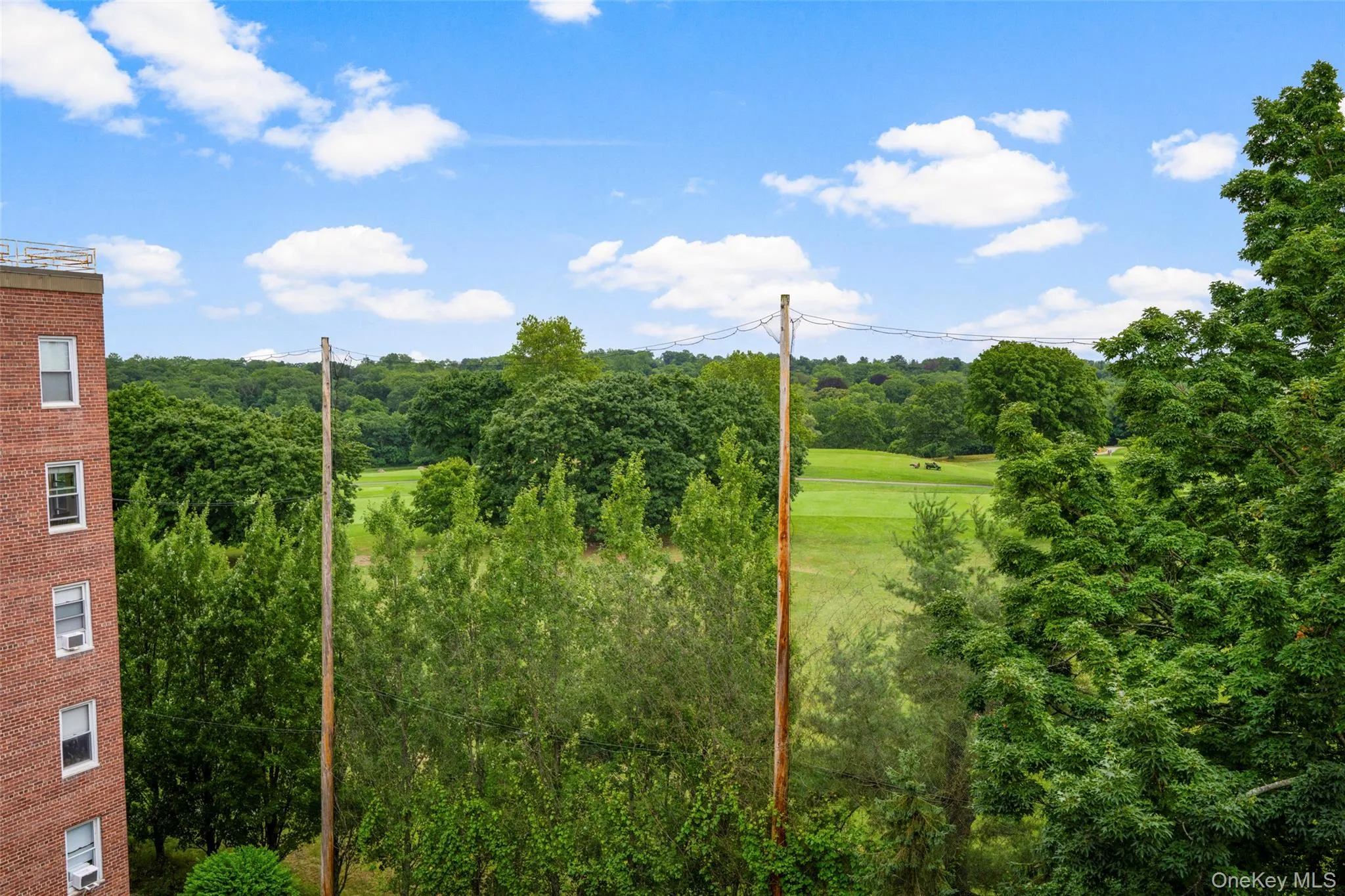 Enjoy panoramas from living, dining, kitchen and private balcony. Enjoy panoramas from living, dining, kitchen and private balcony.