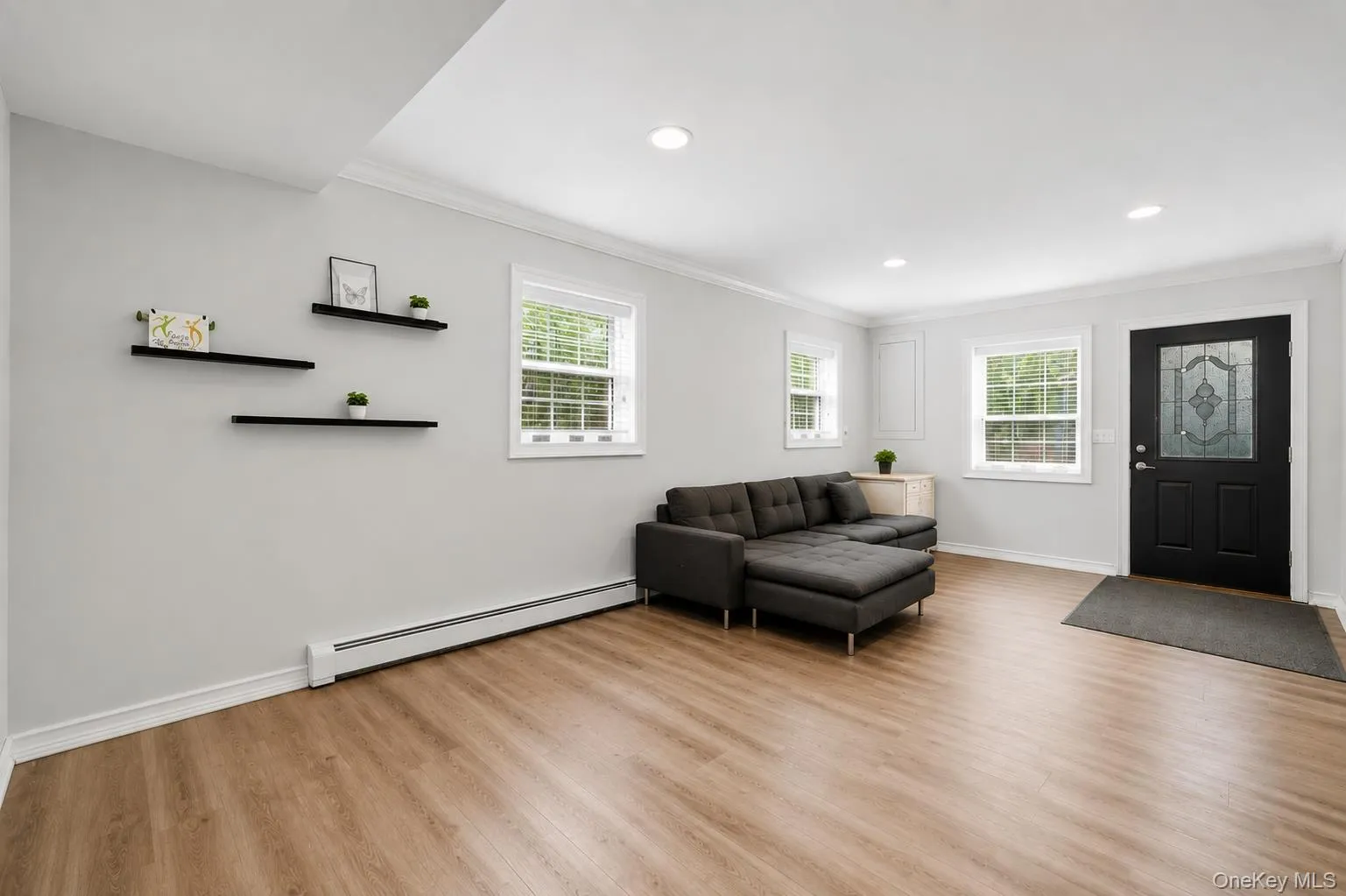 12 Little Brook Lane, Clarkstown, NY, 6 Bedrooms Bedrooms, 14 Rooms Rooms,3 BathroomsBathrooms,Residential,For Rent,Little Brook,0,1025900 12 Little Brook Lane, Clarkstown, NY, 6 Bedrooms Bedrooms, 14 Rooms Rooms,3 BathroomsBathrooms,Residential,For Rent,Little Brook,0,1025900