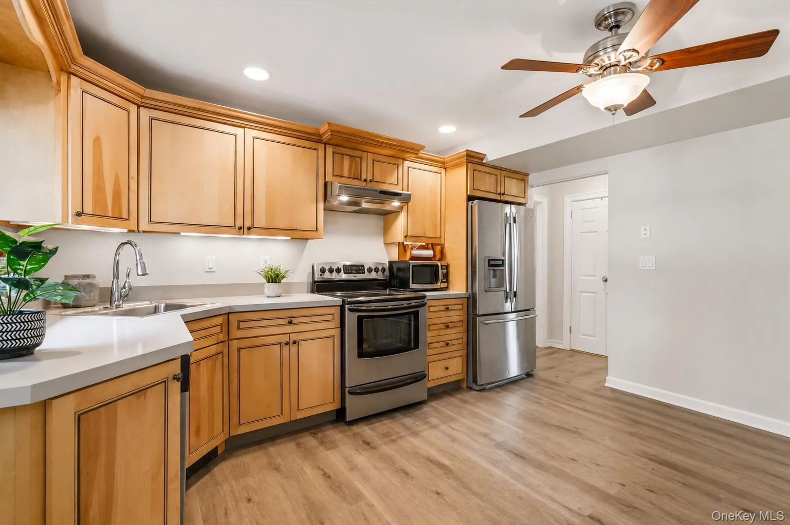 12 Little Brook Lane, Clarkstown, NY, 6 Bedrooms Bedrooms, 14 Rooms Rooms,3 BathroomsBathrooms,Residential,For Rent,Little Brook,0,1025900 12 Little Brook Lane, Clarkstown, NY, 6 Bedrooms Bedrooms, 14 Rooms Rooms,3 BathroomsBathrooms,Residential,For Rent,Little Brook,0,1025900