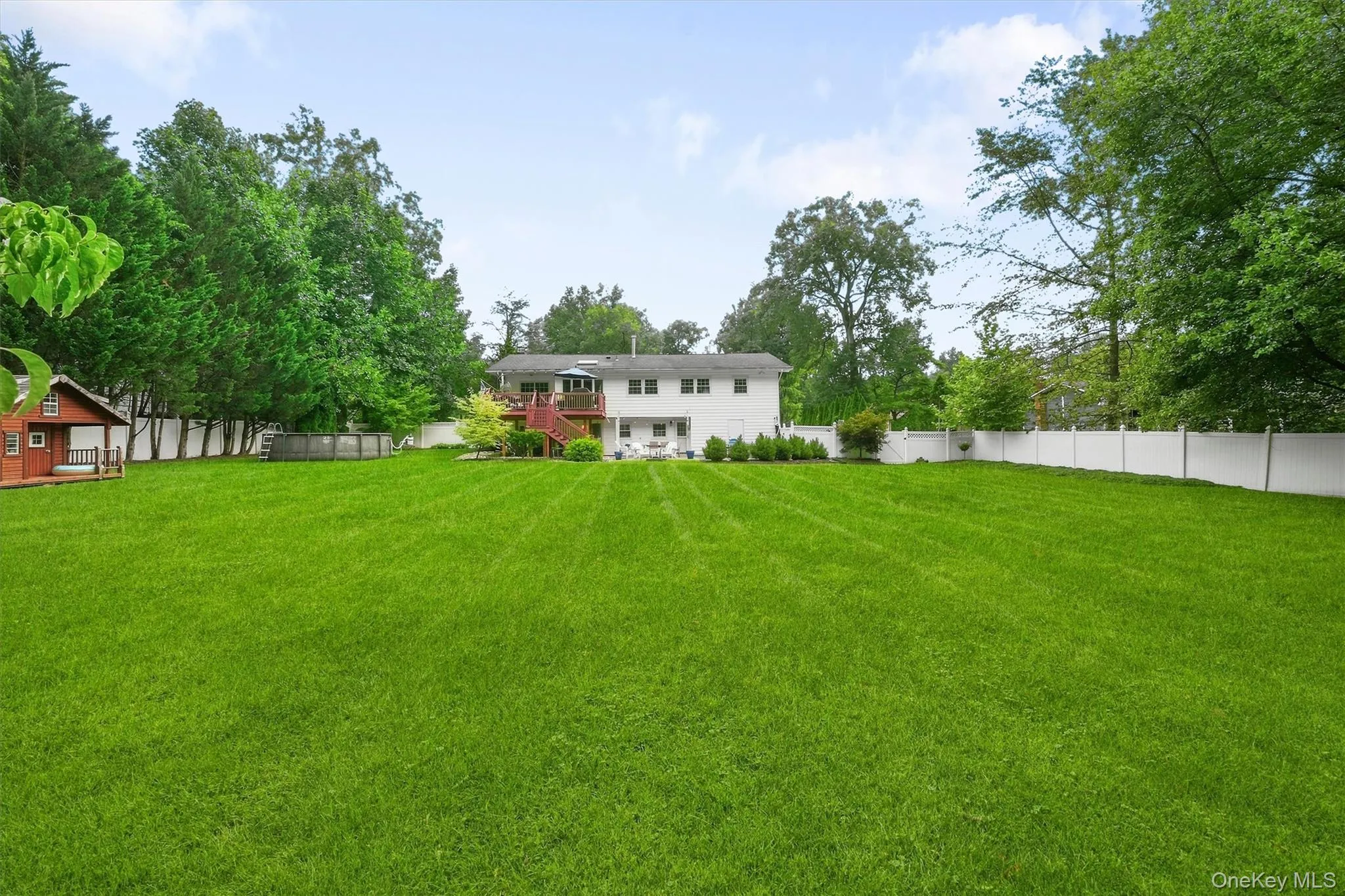 12 Little Brook Lane, Clarkstown, NY, 6 Bedrooms Bedrooms, 14 Rooms Rooms,3 BathroomsBathrooms,Residential,For Rent,Little Brook,0,1025900 12 Little Brook Lane, Clarkstown, NY, 6 Bedrooms Bedrooms, 14 Rooms Rooms,3 BathroomsBathrooms,Residential,For Rent,Little Brook,0,1025900