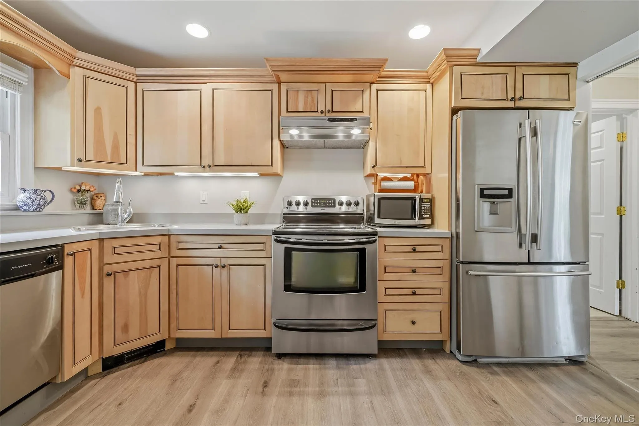 12 Little Brook Lane, Clarkstown, NY, 6 Bedrooms Bedrooms, 14 Rooms Rooms,3 BathroomsBathrooms,Residential,For Rent,Little Brook,0,1025900 12 Little Brook Lane, Clarkstown, NY, 6 Bedrooms Bedrooms, 14 Rooms Rooms,3 BathroomsBathrooms,Residential,For Rent,Little Brook,0,1025900