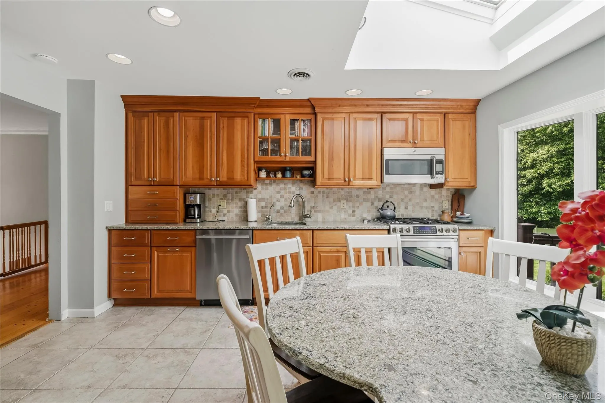 12 Little Brook Lane, Clarkstown, NY, 6 Bedrooms Bedrooms, 14 Rooms Rooms,3 BathroomsBathrooms,Residential,For Rent,Little Brook,0,1025900 12 Little Brook Lane, Clarkstown, NY, 6 Bedrooms Bedrooms, 14 Rooms Rooms,3 BathroomsBathrooms,Residential,For Rent,Little Brook,0,1025900