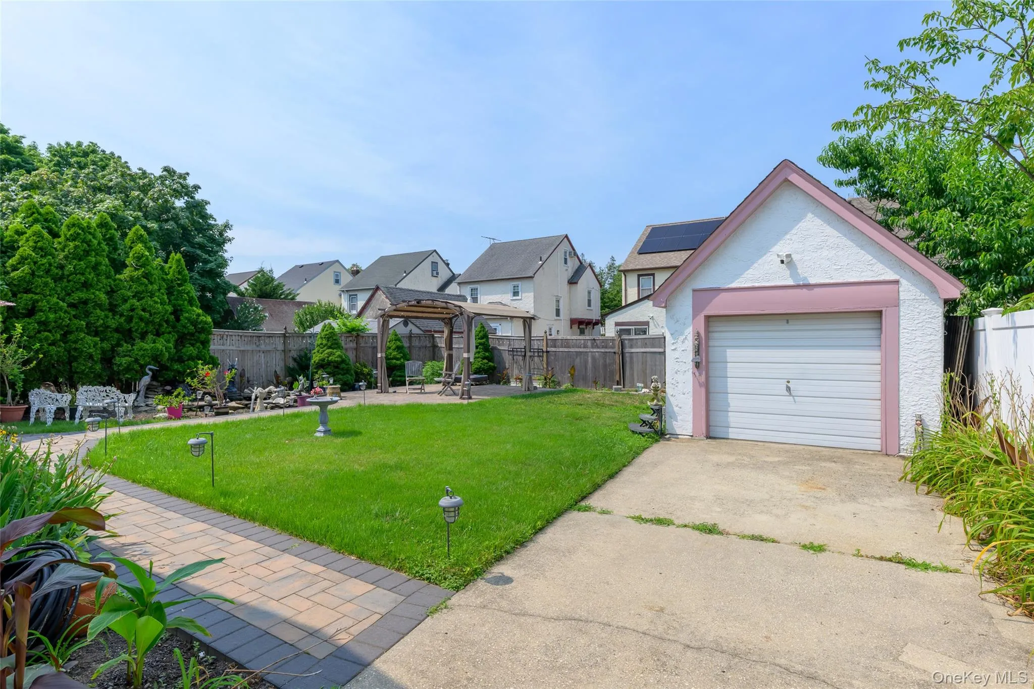 270 Bedell Terrace, Hempstead, NY, 3 Bedrooms Bedrooms, 9 Rooms Rooms,1 BathroomBathrooms,Residential,For Rent,Bedell,0,1025901 270 Bedell Terrace, Hempstead, NY, 3 Bedrooms Bedrooms, 9 Rooms Rooms,1 BathroomBathrooms,Residential,For Rent,Bedell,0,1025901