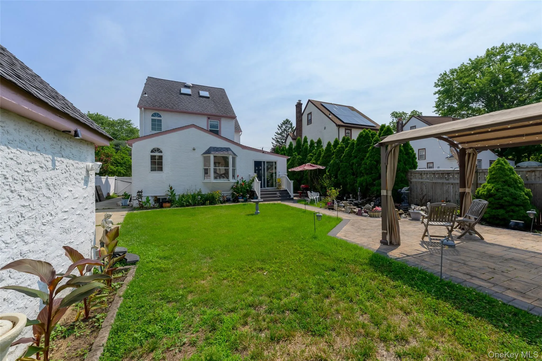 270 Bedell Terrace, Hempstead, NY, 3 Bedrooms Bedrooms, 9 Rooms Rooms,1 BathroomBathrooms,Residential,For Rent,Bedell,0,1025901 270 Bedell Terrace, Hempstead, NY, 3 Bedrooms Bedrooms, 9 Rooms Rooms,1 BathroomBathrooms,Residential,For Rent,Bedell,0,1025901