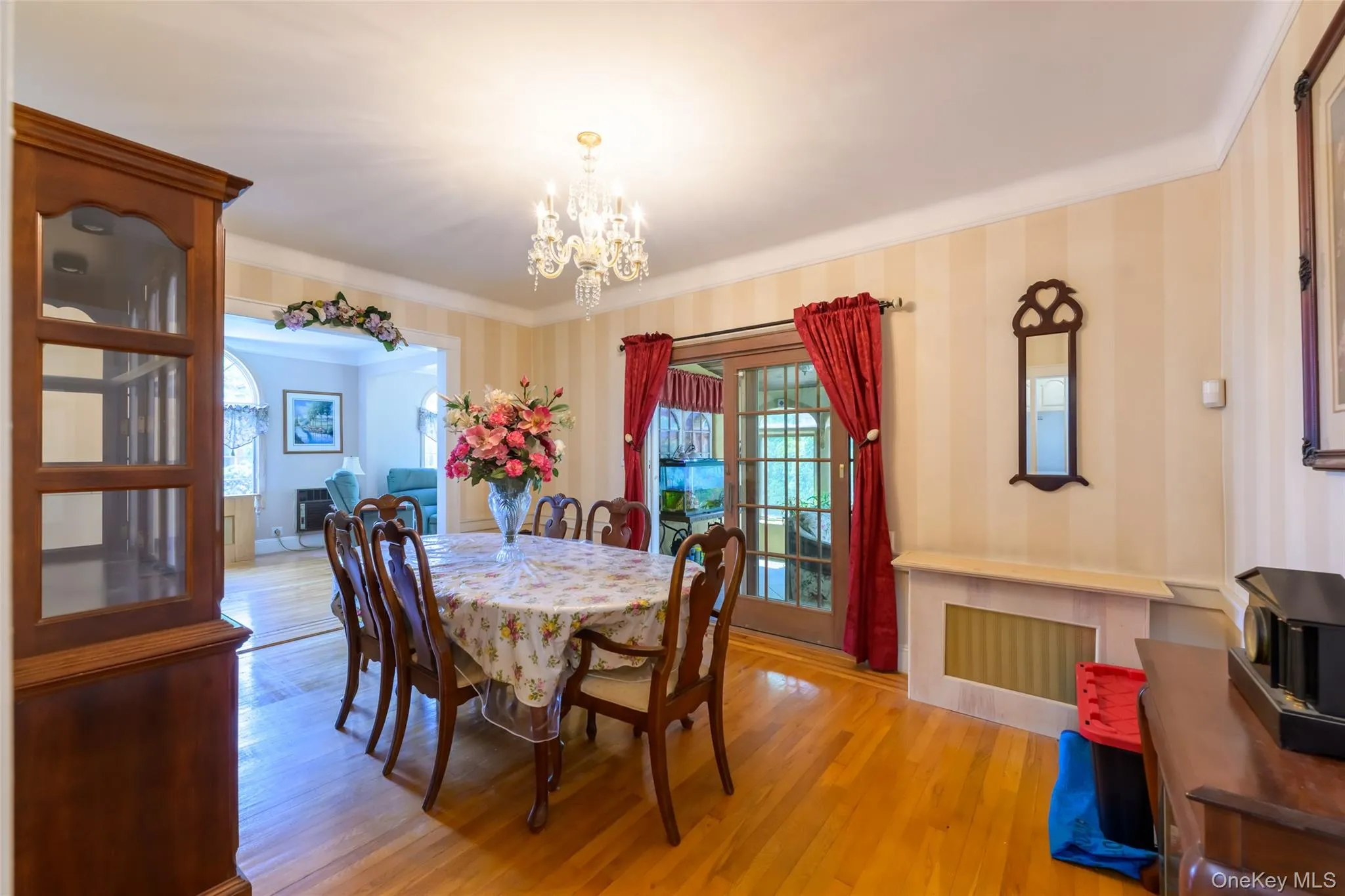 270 Bedell Terrace, Hempstead, NY, 3 Bedrooms Bedrooms, 9 Rooms Rooms,1 BathroomBathrooms,Residential,For Rent,Bedell,0,1025901 270 Bedell Terrace, Hempstead, NY, 3 Bedrooms Bedrooms, 9 Rooms Rooms,1 BathroomBathrooms,Residential,For Rent,Bedell,0,1025901