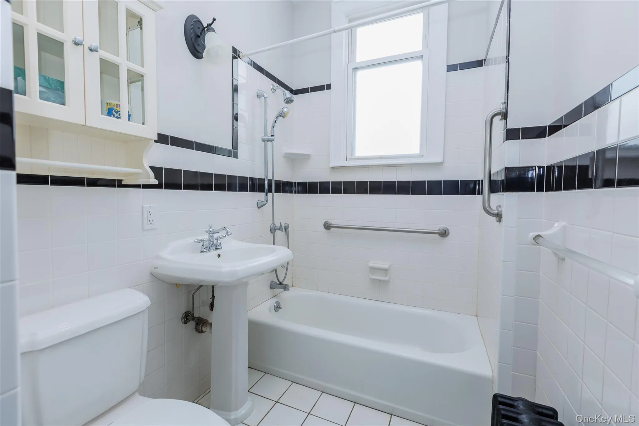 295 Railroad Avenue, Islip, NY, 2 Bedrooms Bedrooms, 4 Rooms Rooms,1 BathroomBathrooms,Residential Lease,For Rent,Railroad,0,1025906 295 Railroad Avenue, Islip, NY, 2 Bedrooms Bedrooms, 4 Rooms Rooms,1 BathroomBathrooms,Residential Lease,For Rent,Railroad,0,1025906