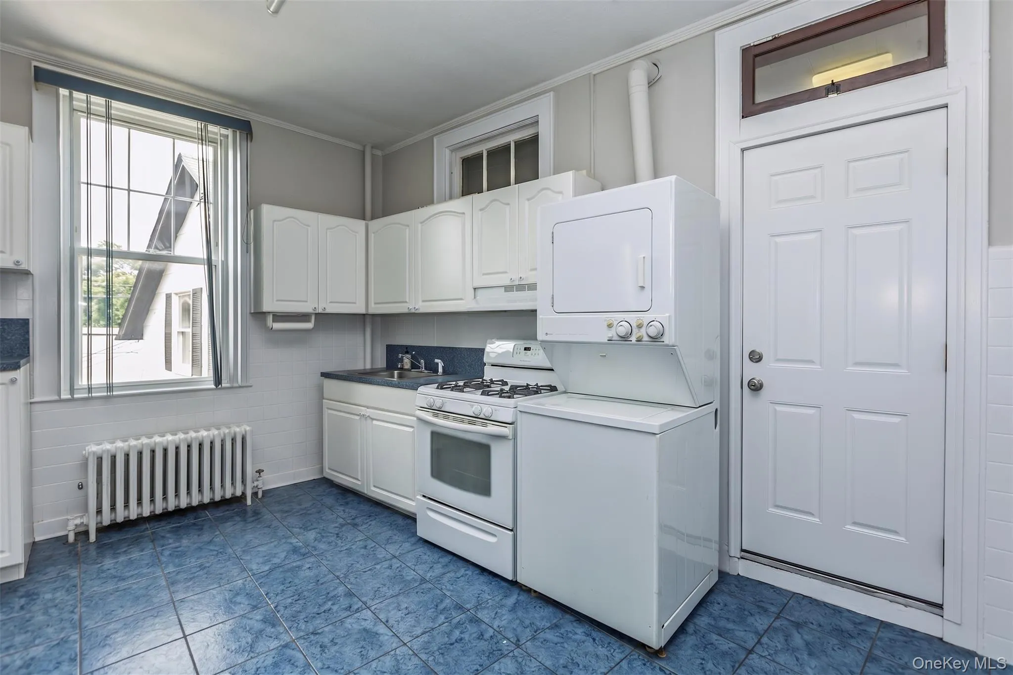 295 Railroad Avenue, Islip, NY, 2 Bedrooms Bedrooms, 4 Rooms Rooms,1 BathroomBathrooms,Residential Lease,For Rent,Railroad,0,1025906 295 Railroad Avenue, Islip, NY, 2 Bedrooms Bedrooms, 4 Rooms Rooms,1 BathroomBathrooms,Residential Lease,For Rent,Railroad,0,1025906