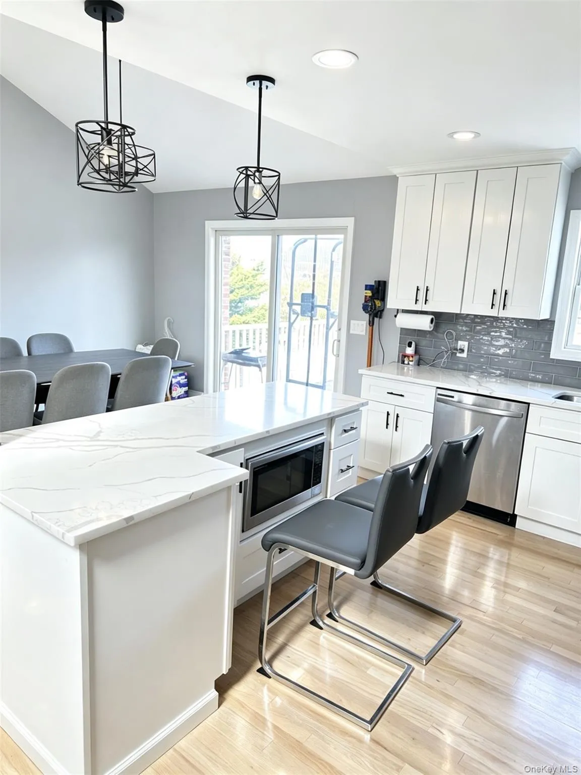 249 Bayport Avenue, Islip, NY, 4 Bedrooms Bedrooms, 6 Rooms Rooms,2 BathroomsBathrooms,Residential,For Rent,Bayport,0,1025909 249 Bayport Avenue, Islip, NY, 4 Bedrooms Bedrooms, 6 Rooms Rooms,2 BathroomsBathrooms,Residential,For Rent,Bayport,0,1025909