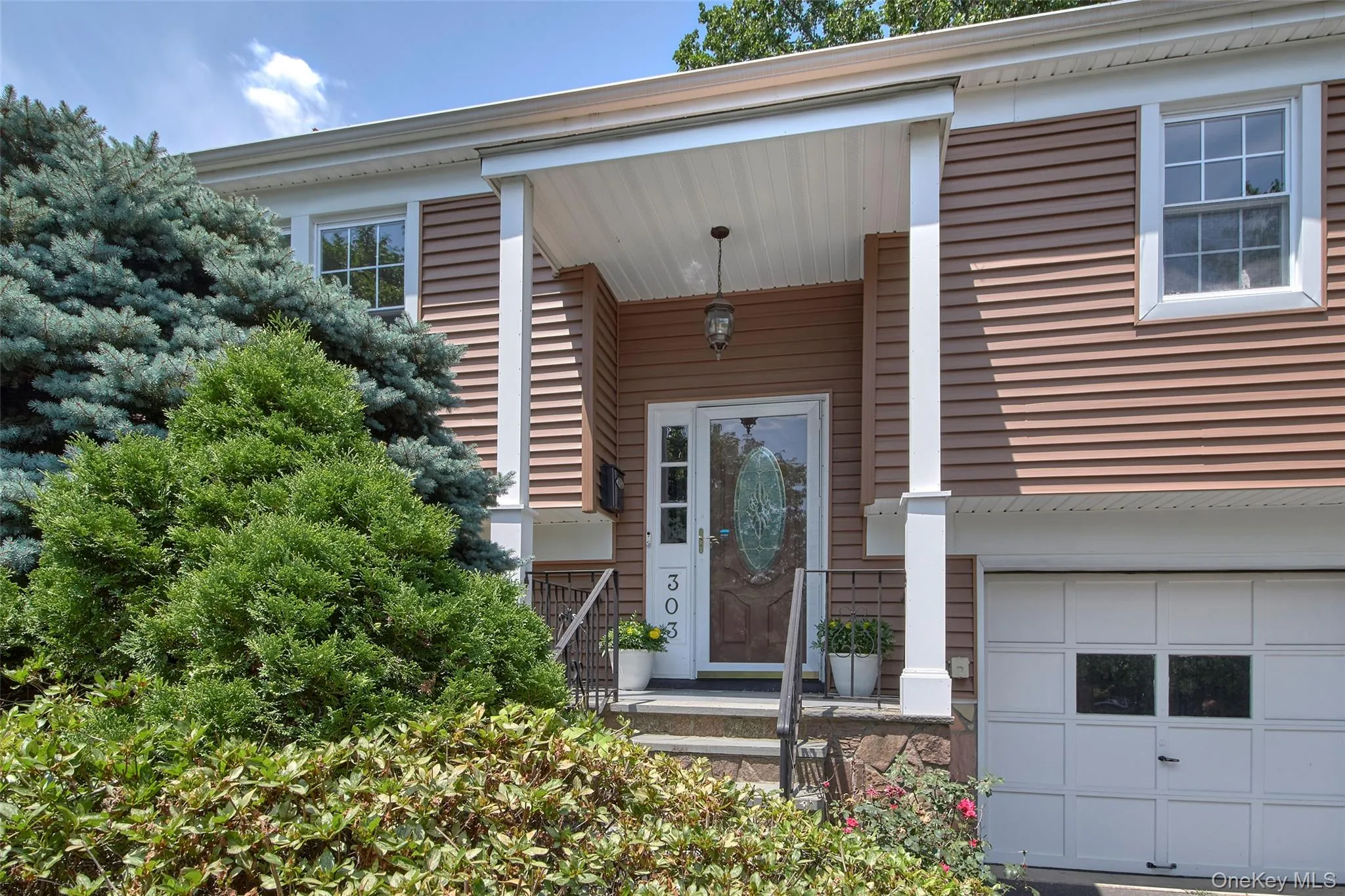 303 Livingston Avenue, Mamaroneck, NY, 3 Bedrooms Bedrooms, 7 Rooms Rooms,2 BathroomsBathrooms,Residential,For Rent,Livingston,0,1025910 303 Livingston Avenue, Mamaroneck, NY, 3 Bedrooms Bedrooms, 7 Rooms Rooms,2 BathroomsBathrooms,Residential,For Rent,Livingston,0,1025910
