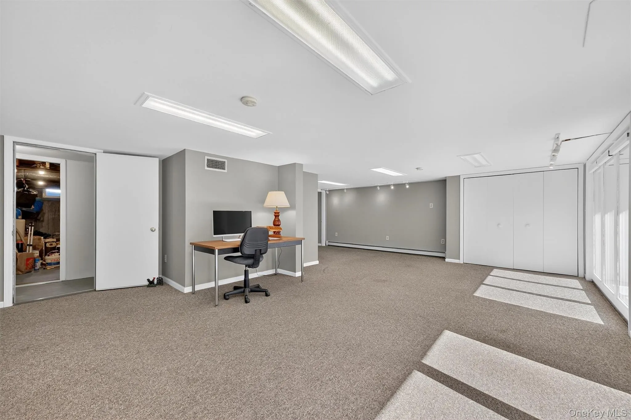Enormous playroom - perfect for media, hobbies, in home business, and more Enormous playroom - perfect for media, hobbies, in home business, and more