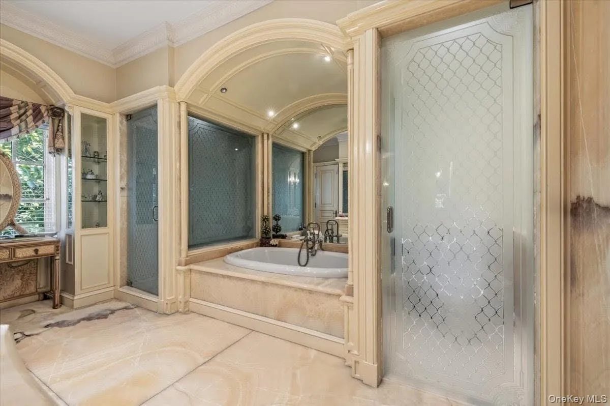 17 Sutton Place, Hempstead, NY, 8 Bedrooms Bedrooms, 19 Rooms Rooms,9 BathroomsBathrooms,Residential,For Rent,Sutton,0,1025922 17 Sutton Place, Hempstead, NY, 8 Bedrooms Bedrooms, 19 Rooms Rooms,9 BathroomsBathrooms,Residential,For Rent,Sutton,0,1025922