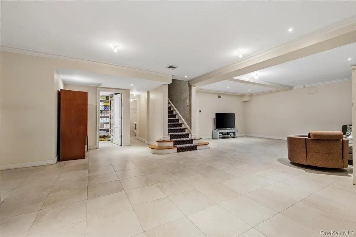 17 Sutton Place, Hempstead, NY, 8 Bedrooms Bedrooms, 19 Rooms Rooms,9 BathroomsBathrooms,Residential,For Rent,Sutton,0,1025922 17 Sutton Place, Hempstead, NY, 8 Bedrooms Bedrooms, 19 Rooms Rooms,9 BathroomsBathrooms,Residential,For Rent,Sutton,0,1025922