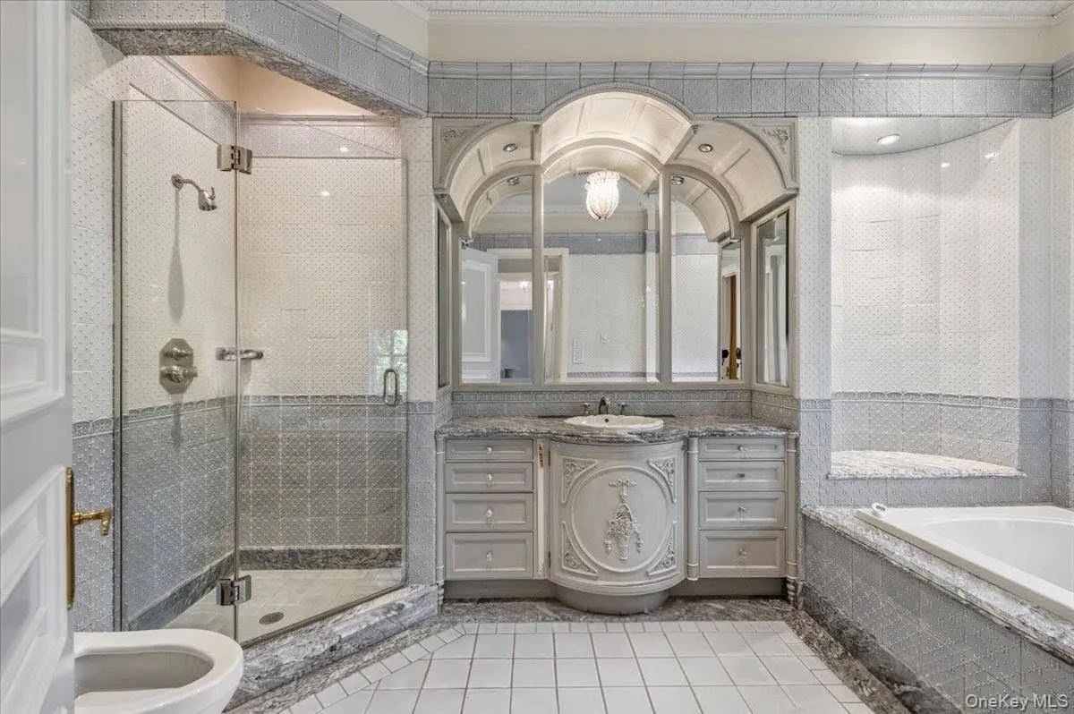 17 Sutton Place, Hempstead, NY, 8 Bedrooms Bedrooms, 19 Rooms Rooms,9 BathroomsBathrooms,Residential,For Rent,Sutton,0,1025922 17 Sutton Place, Hempstead, NY, 8 Bedrooms Bedrooms, 19 Rooms Rooms,9 BathroomsBathrooms,Residential,For Rent,Sutton,0,1025922