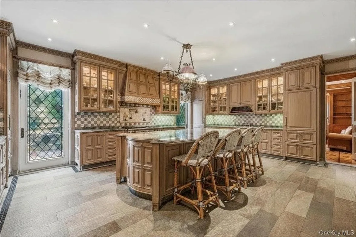 17 Sutton Place, Hempstead, NY, 8 Bedrooms Bedrooms, 19 Rooms Rooms,9 BathroomsBathrooms,Residential,For Rent,Sutton,0,1025922 17 Sutton Place, Hempstead, NY, 8 Bedrooms Bedrooms, 19 Rooms Rooms,9 BathroomsBathrooms,Residential,For Rent,Sutton,0,1025922