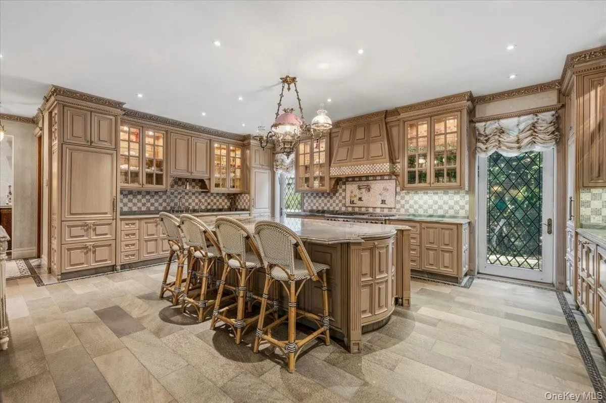 17 Sutton Place, Hempstead, NY, 8 Bedrooms Bedrooms, 19 Rooms Rooms,9 BathroomsBathrooms,Residential,For Rent,Sutton,0,1025922 17 Sutton Place, Hempstead, NY, 8 Bedrooms Bedrooms, 19 Rooms Rooms,9 BathroomsBathrooms,Residential,For Rent,Sutton,0,1025922