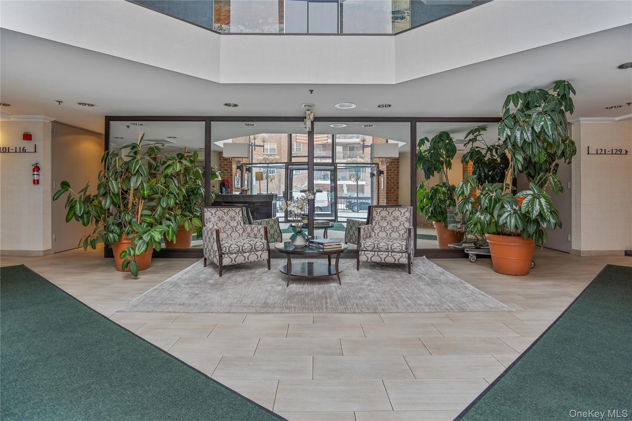 1 Ipswich Avenue, North Hempstead, NY, 3 Bedrooms Bedrooms, 6 Rooms Rooms,2 BathroomsBathrooms,Residential Lease,For Rent,Ipswich,0,1025924 1 Ipswich Avenue, North Hempstead, NY, 3 Bedrooms Bedrooms, 6 Rooms Rooms,2 BathroomsBathrooms,Residential Lease,For Rent,Ipswich,0,1025924