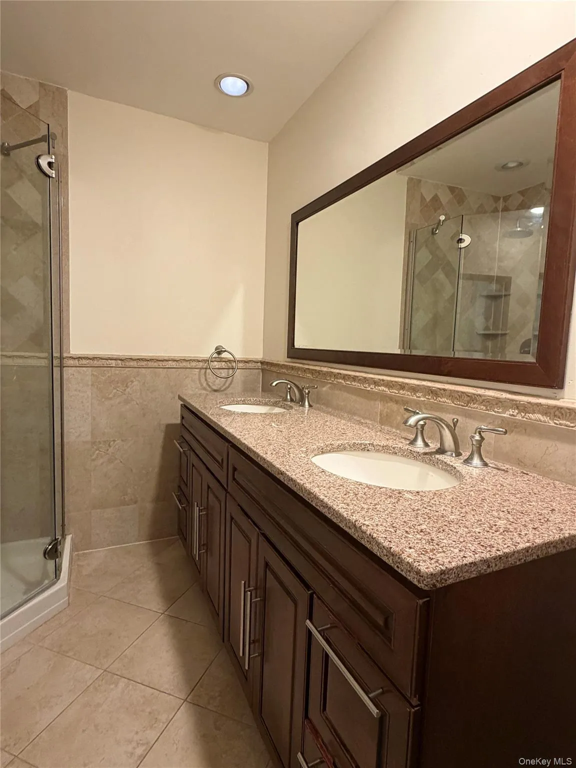 1 Ipswich Avenue, North Hempstead, NY, 3 Bedrooms Bedrooms, 6 Rooms Rooms,2 BathroomsBathrooms,Residential Lease,For Rent,Ipswich,0,1025924 1 Ipswich Avenue, North Hempstead, NY, 3 Bedrooms Bedrooms, 6 Rooms Rooms,2 BathroomsBathrooms,Residential Lease,For Rent,Ipswich,0,1025924
