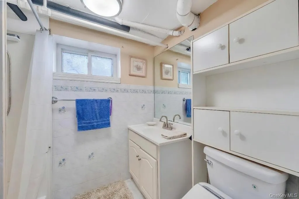 8726 249th Street, New York, NY, 3 Bedrooms Bedrooms, 6 Rooms Rooms,2 BathroomsBathrooms,Residential,For Rent,249th,0,1025925 8726 249th Street, New York, NY, 3 Bedrooms Bedrooms, 6 Rooms Rooms,2 BathroomsBathrooms,Residential,For Rent,249th,0,1025925