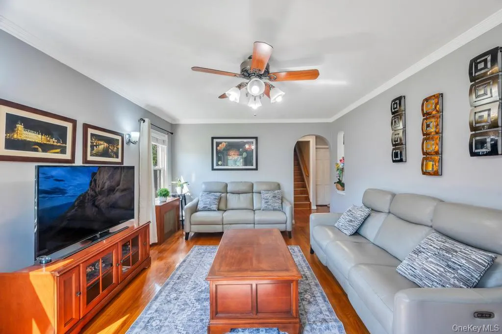 8726 249th Street, New York, NY, 3 Bedrooms Bedrooms, 6 Rooms Rooms,2 BathroomsBathrooms,Residential,For Rent,249th,0,1025925 8726 249th Street, New York, NY, 3 Bedrooms Bedrooms, 6 Rooms Rooms,2 BathroomsBathrooms,Residential,For Rent,249th,0,1025925
