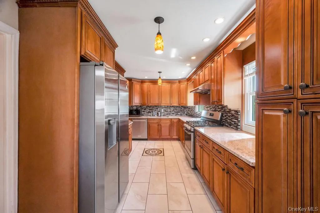 8726 249th Street, New York, NY, 3 Bedrooms Bedrooms, 6 Rooms Rooms,2 BathroomsBathrooms,Residential,For Rent,249th,0,1025925 8726 249th Street, New York, NY, 3 Bedrooms Bedrooms, 6 Rooms Rooms,2 BathroomsBathrooms,Residential,For Rent,249th,0,1025925