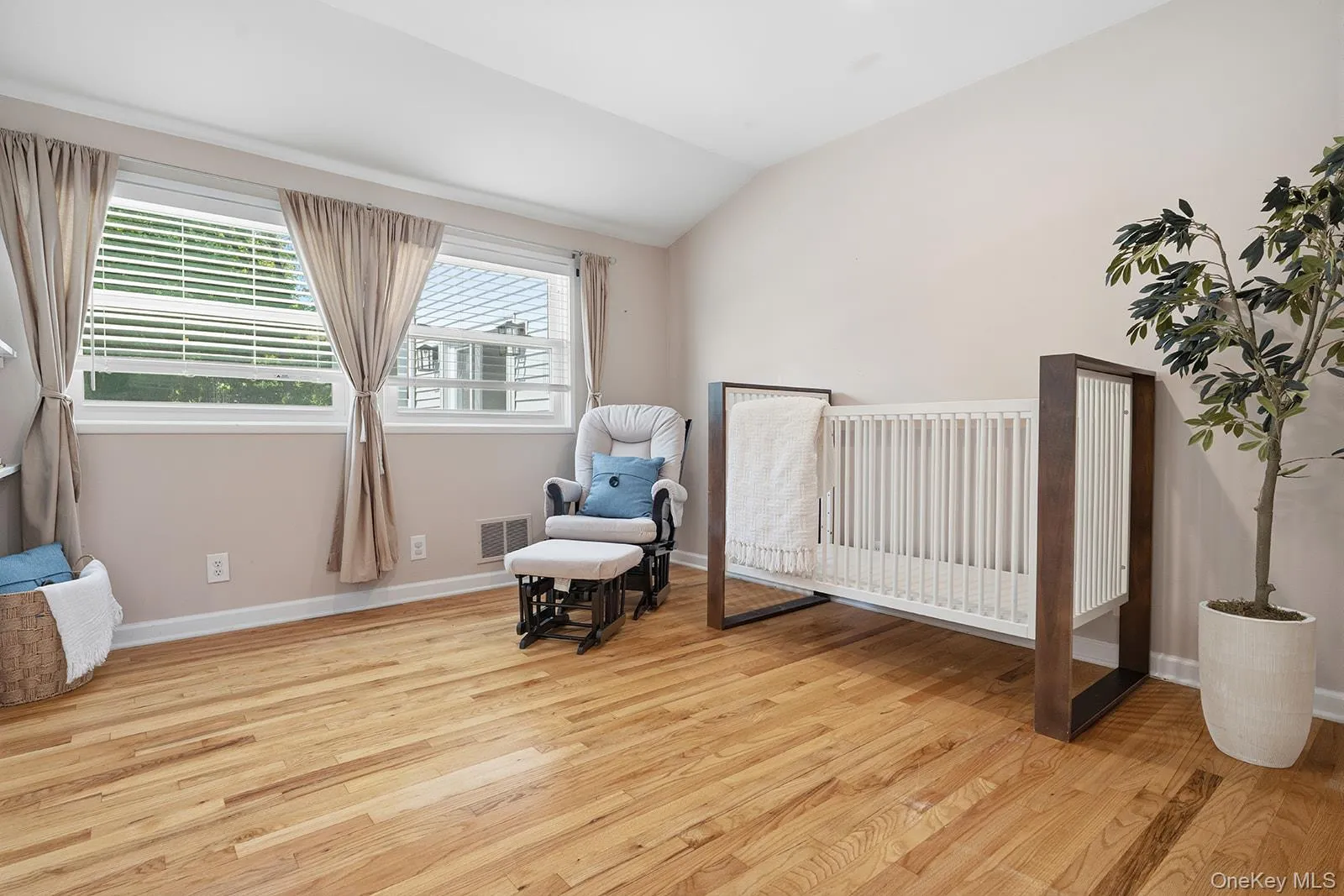 946 Barberry Road, Yorktown, NY, 3 Bedrooms Bedrooms, 8 Rooms Rooms,3 BathroomsBathrooms,Residential,For Rent,Barberry,0,1025926 946 Barberry Road, Yorktown, NY, 3 Bedrooms Bedrooms, 8 Rooms Rooms,3 BathroomsBathrooms,Residential,For Rent,Barberry,0,1025926