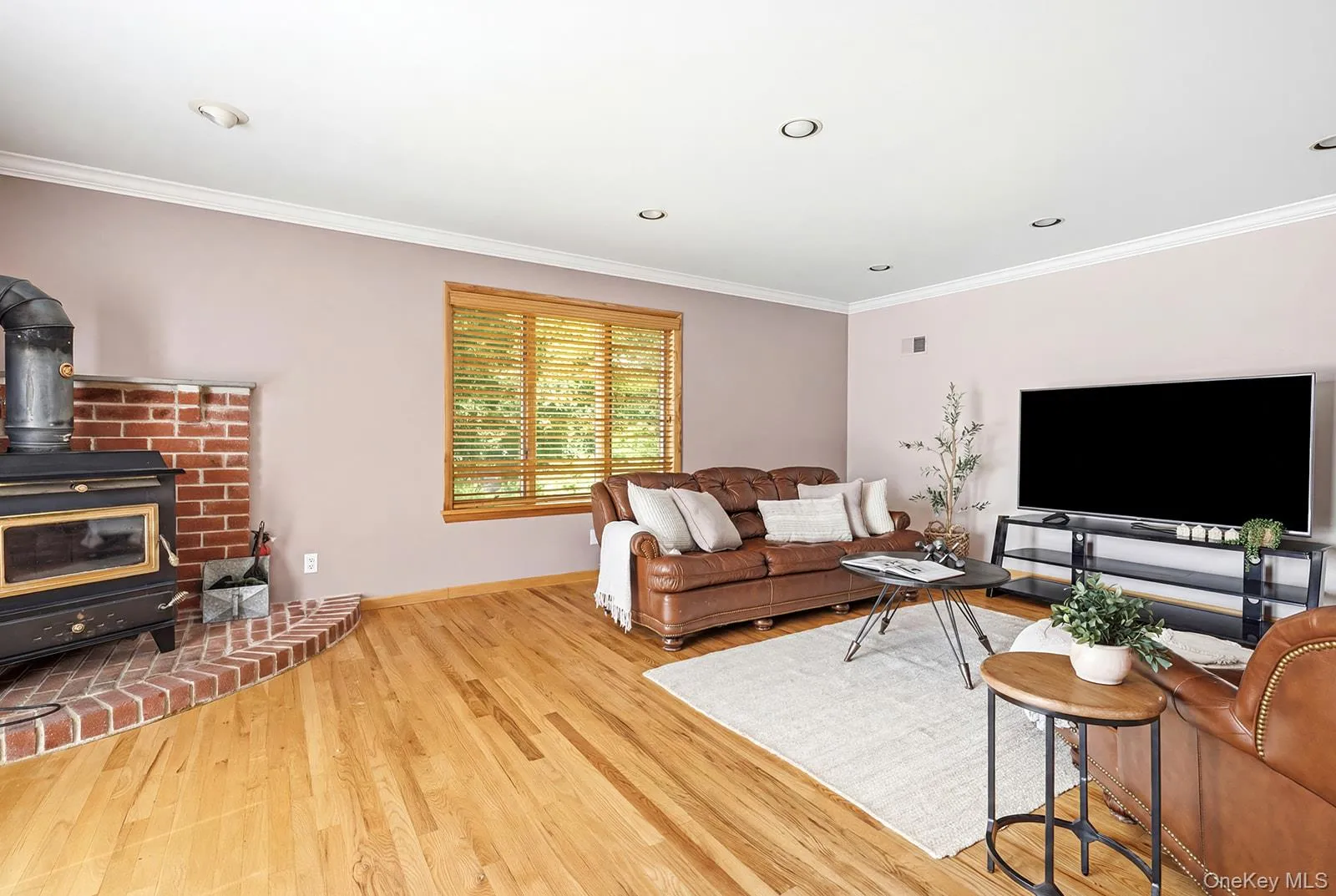 946 Barberry Road, Yorktown, NY, 3 Bedrooms Bedrooms, 8 Rooms Rooms,3 BathroomsBathrooms,Residential,For Rent,Barberry,0,1025926 946 Barberry Road, Yorktown, NY, 3 Bedrooms Bedrooms, 8 Rooms Rooms,3 BathroomsBathrooms,Residential,For Rent,Barberry,0,1025926