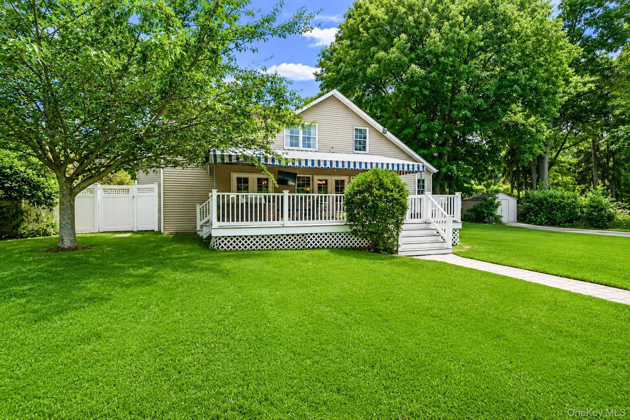 .55 Acre Lot, IGP, Deck, Awning, Basketball Court .55 Acre Lot, IGP, Deck, Awning, Basketball Court