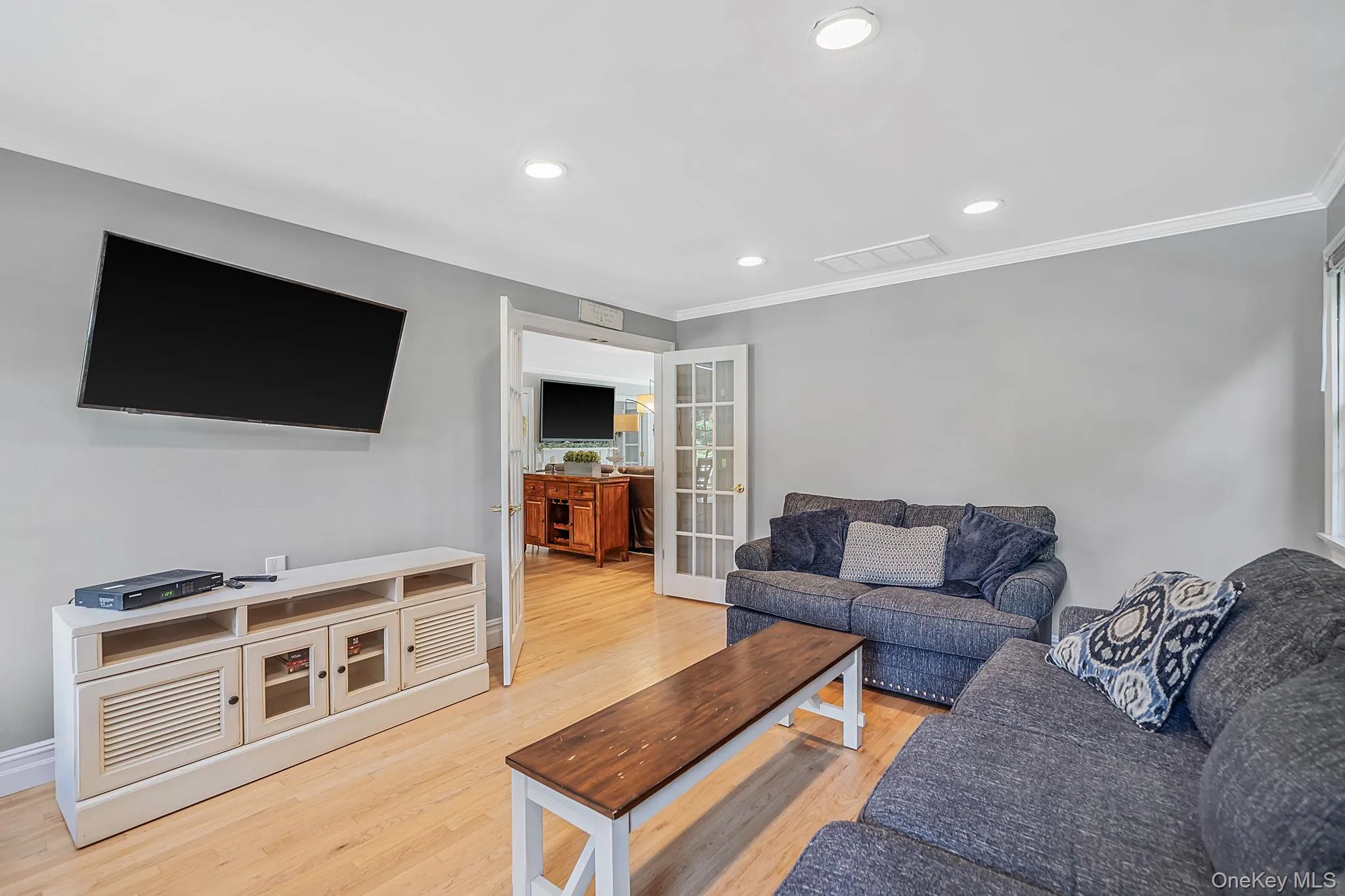 Den with Recessed Lighting, HW Floors, Woodburning Fireplace Den with Recessed Lighting, HW Floors, Woodburning Fireplace