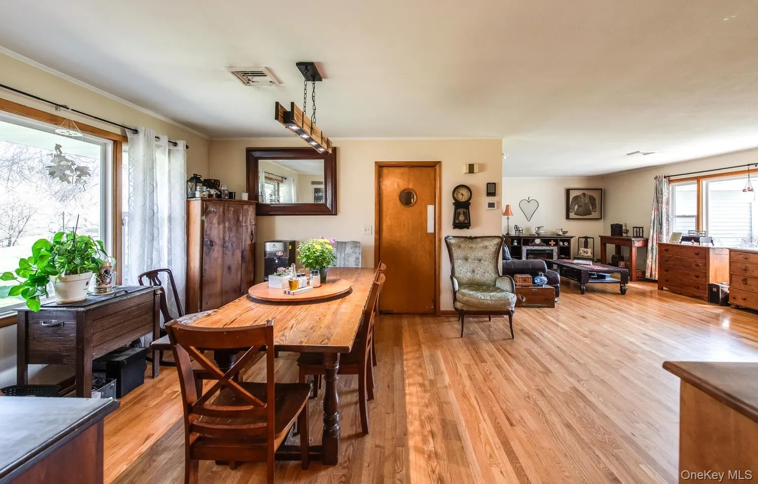 394 Smith Road, Pleasant Valley, NY, 3 Bedrooms Bedrooms, 9 Rooms Rooms,2 BathroomsBathrooms,Residential,For Rent,Smith,0,1025929 394 Smith Road, Pleasant Valley, NY, 3 Bedrooms Bedrooms, 9 Rooms Rooms,2 BathroomsBathrooms,Residential,For Rent,Smith,0,1025929