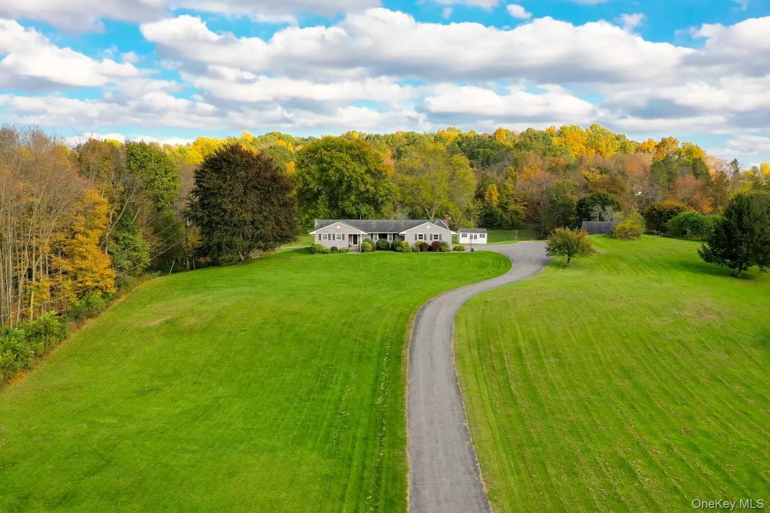 394 Smith Road, Pleasant Valley, NY, 3 Bedrooms Bedrooms, 9 Rooms Rooms,2 BathroomsBathrooms,Residential,For Rent,Smith,0,1025929 394 Smith Road, Pleasant Valley, NY, 3 Bedrooms Bedrooms, 9 Rooms Rooms,2 BathroomsBathrooms,Residential,For Rent,Smith,0,1025929