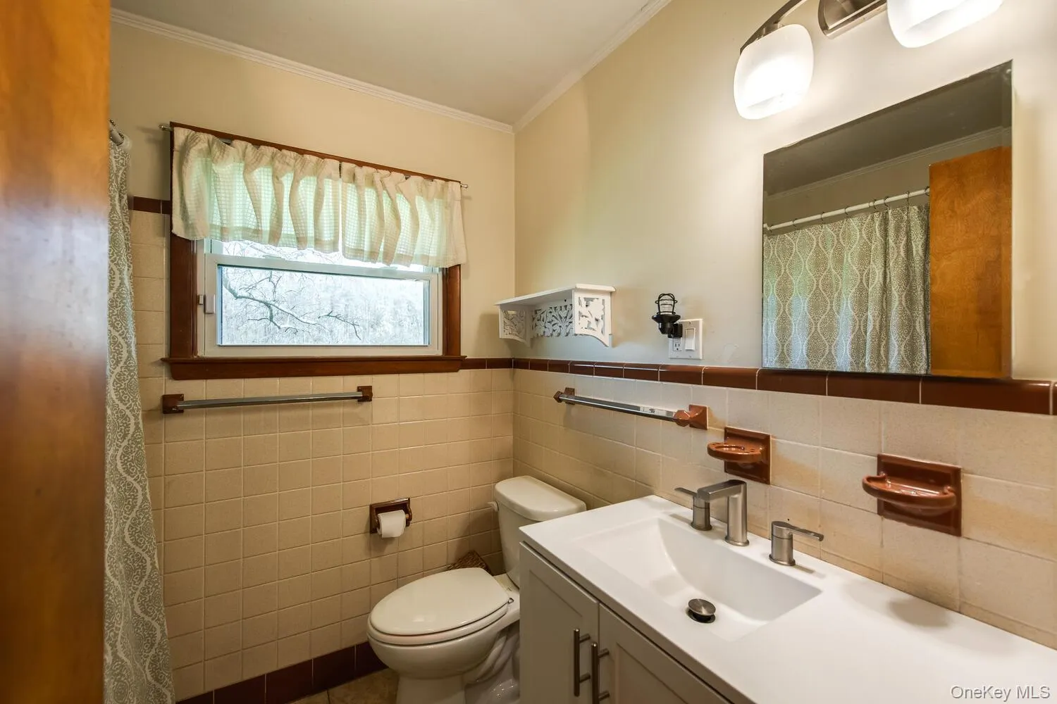 394 Smith Road, Pleasant Valley, NY, 3 Bedrooms Bedrooms, 9 Rooms Rooms,2 BathroomsBathrooms,Residential,For Rent,Smith,0,1025929 394 Smith Road, Pleasant Valley, NY, 3 Bedrooms Bedrooms, 9 Rooms Rooms,2 BathroomsBathrooms,Residential,For Rent,Smith,0,1025929