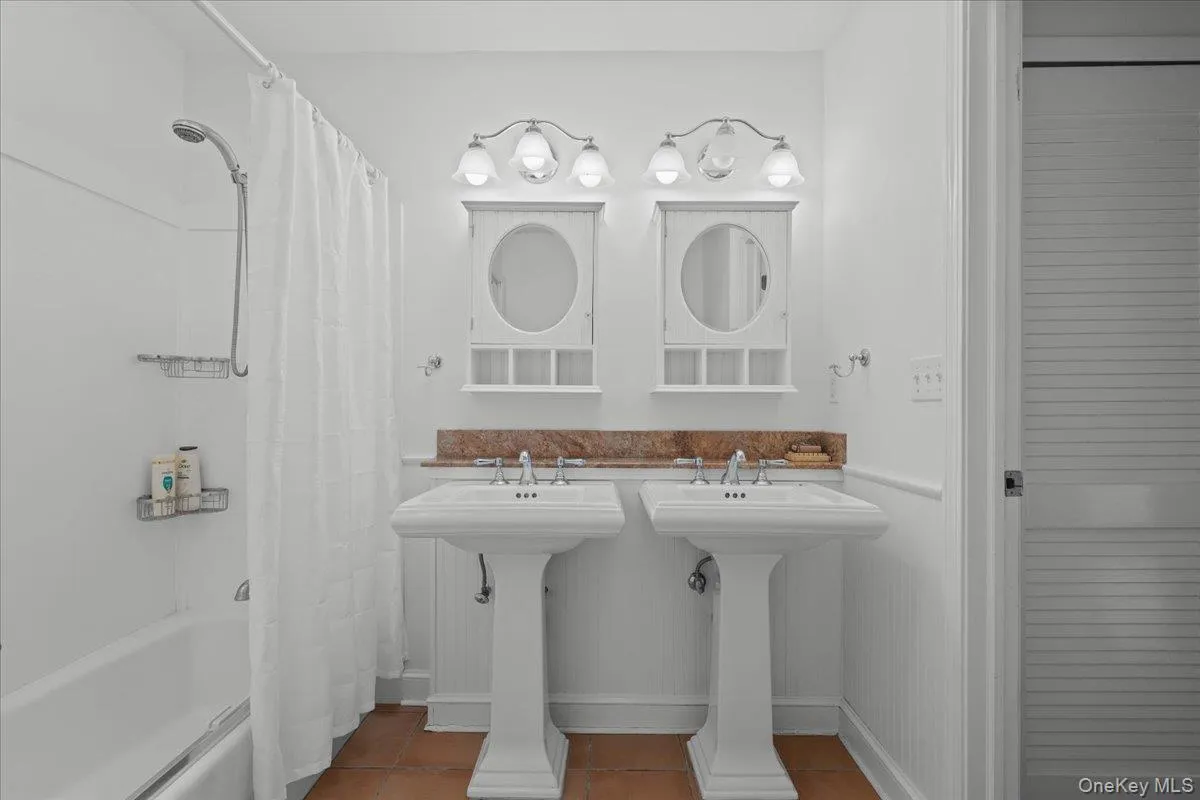 56 Twin Lakes Road, Lewisboro, NY, 3 Bedrooms Bedrooms, 8 Rooms Rooms,3 BathroomsBathrooms,Residential,For Rent,Twin Lakes,0,1025934 56 Twin Lakes Road, Lewisboro, NY, 3 Bedrooms Bedrooms, 8 Rooms Rooms,3 BathroomsBathrooms,Residential,For Rent,Twin Lakes,0,1025934