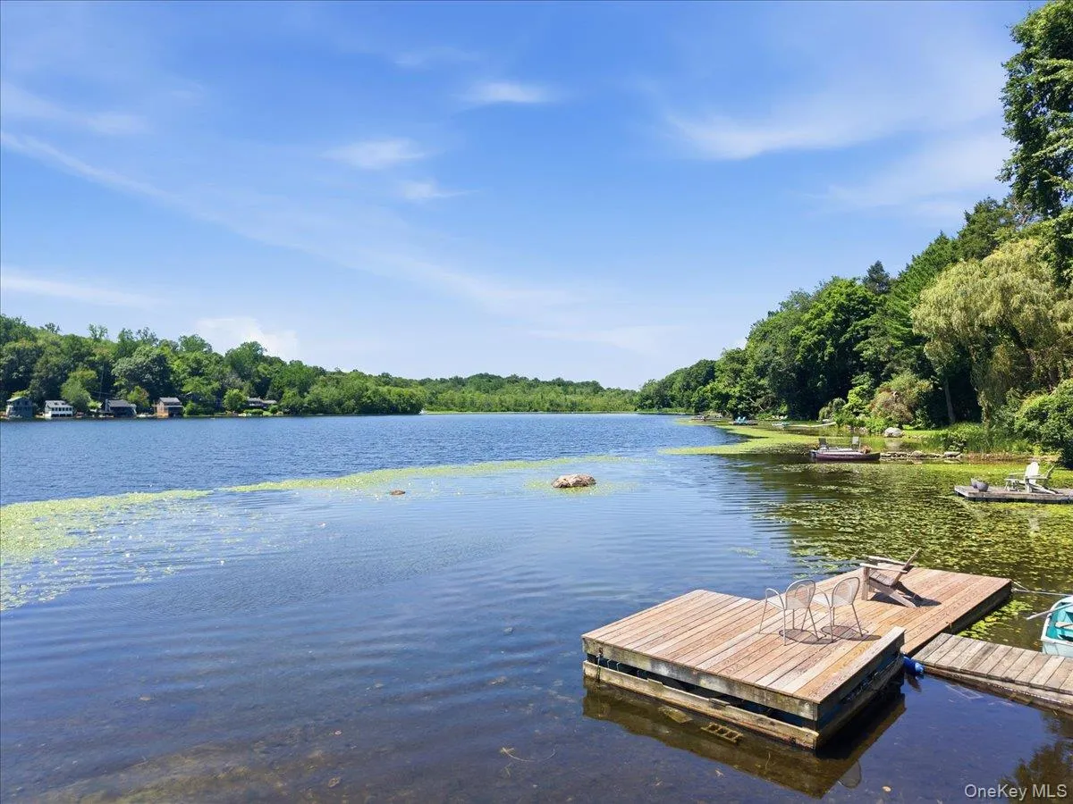 Your own private lakefront and dock Your own private lakefront and dock