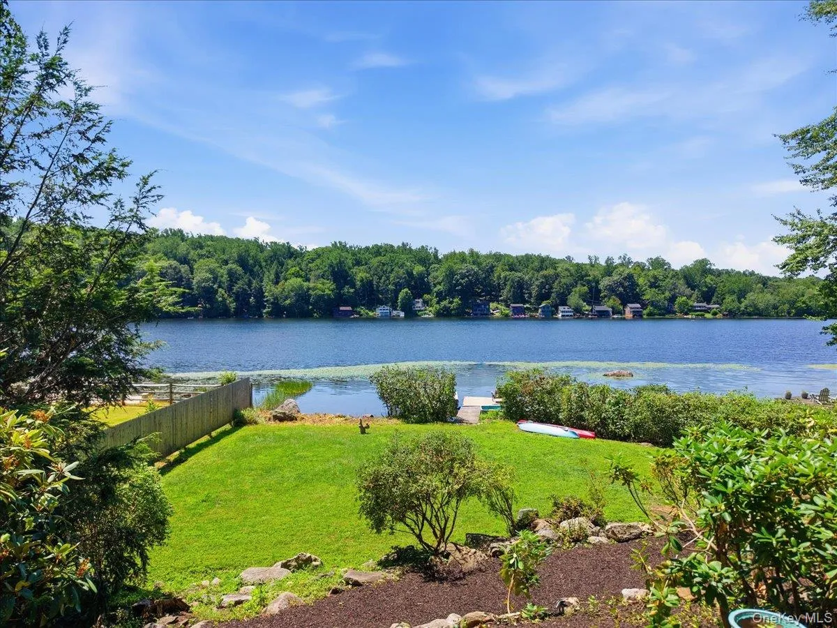 56 Twin Lakes Road, Lewisboro, NY, 3 Bedrooms Bedrooms, 8 Rooms Rooms,3 BathroomsBathrooms,Residential,For Rent,Twin Lakes,0,1025934 56 Twin Lakes Road, Lewisboro, NY, 3 Bedrooms Bedrooms, 8 Rooms Rooms,3 BathroomsBathrooms,Residential,For Rent,Twin Lakes,0,1025934