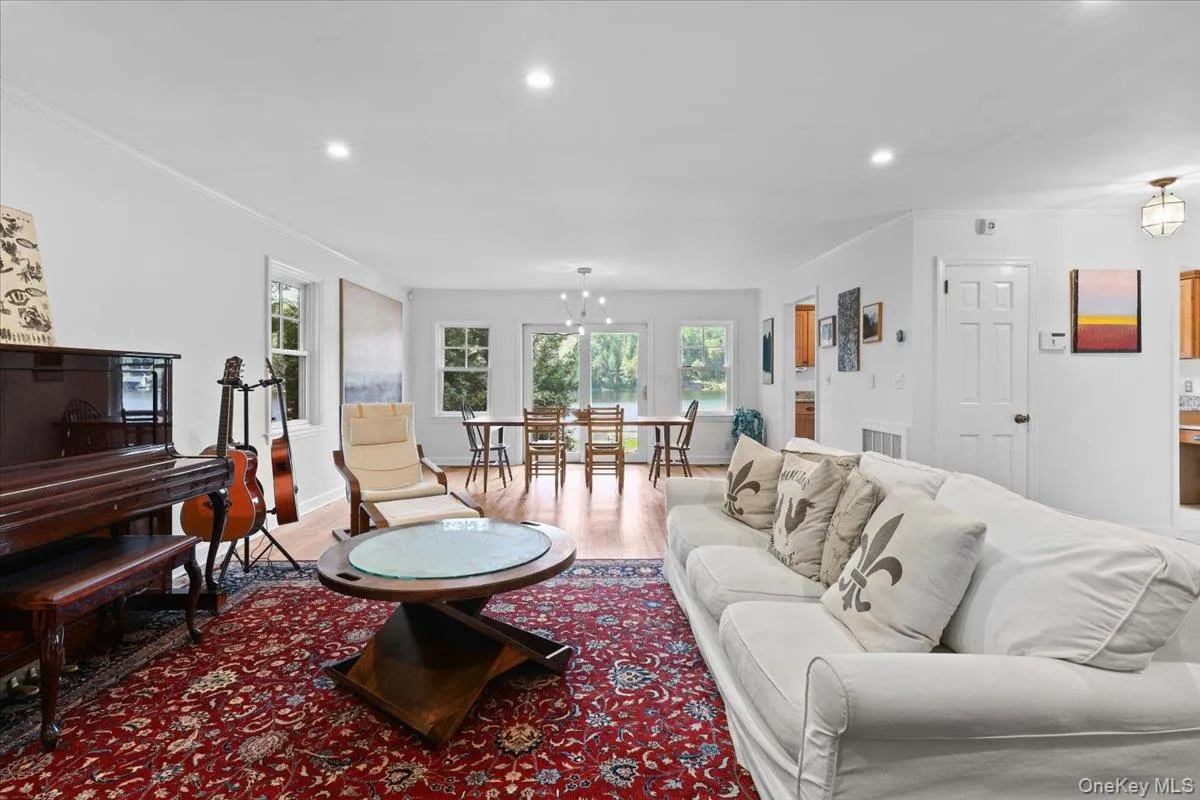 56 Twin Lakes Road, Lewisboro, NY, 3 Bedrooms Bedrooms, 8 Rooms Rooms,3 BathroomsBathrooms,Residential,For Rent,Twin Lakes,0,1025934 56 Twin Lakes Road, Lewisboro, NY, 3 Bedrooms Bedrooms, 8 Rooms Rooms,3 BathroomsBathrooms,Residential,For Rent,Twin Lakes,0,1025934