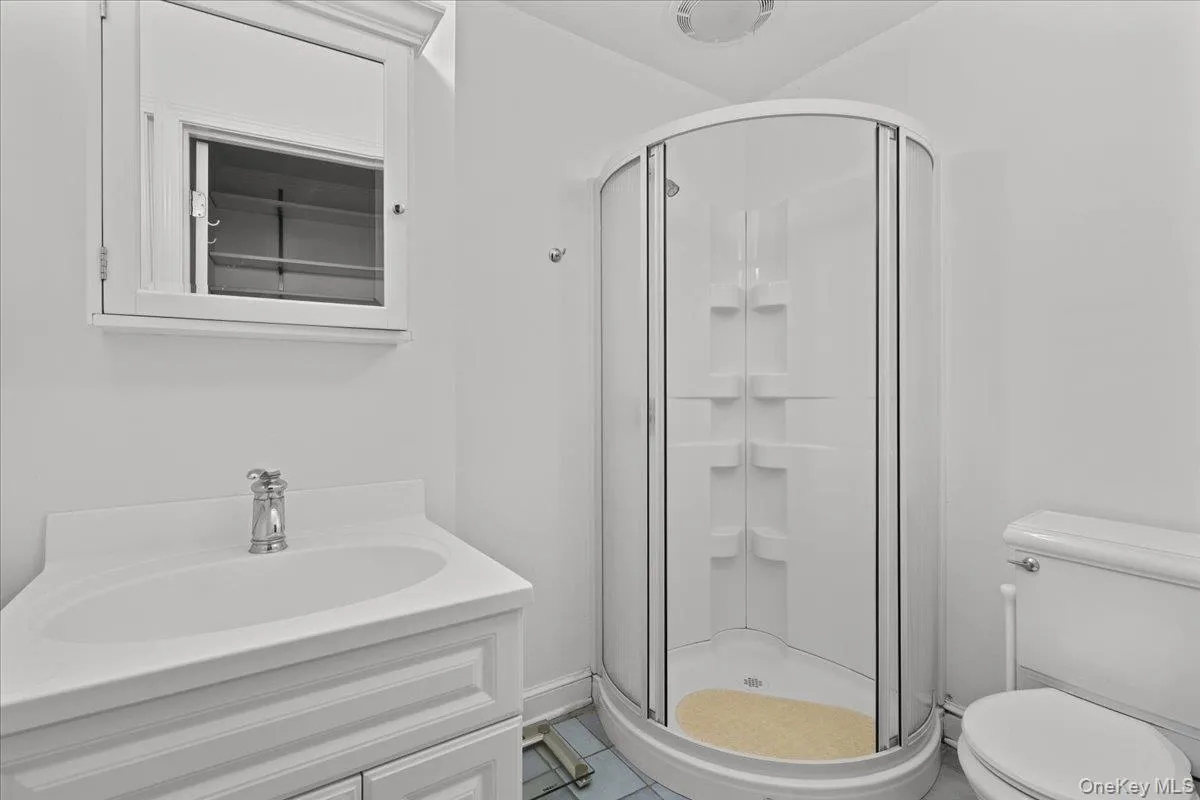 First floor (second bathroom) First floor (second bathroom)