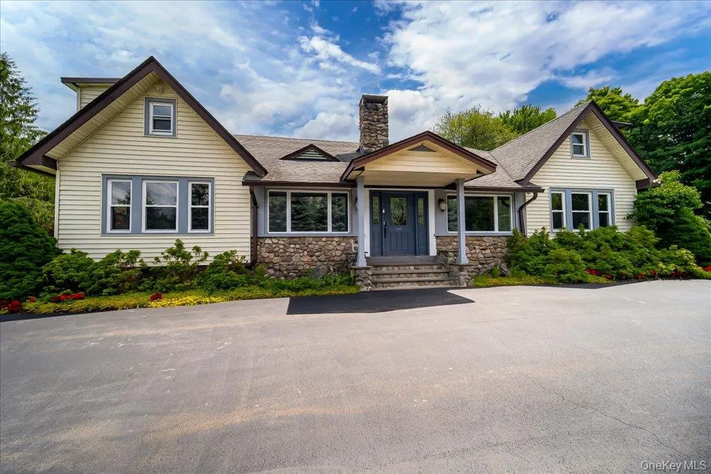 6566 State Route 55, Neversink, NY, 6 Bedrooms Bedrooms, 15 Rooms Rooms,3 BathroomsBathrooms,Residential,For Rent,State Route 55,0,1025939 6566 State Route 55, Neversink, NY, 6 Bedrooms Bedrooms, 15 Rooms Rooms,3 BathroomsBathrooms,Residential,For Rent,State Route 55,0,1025939