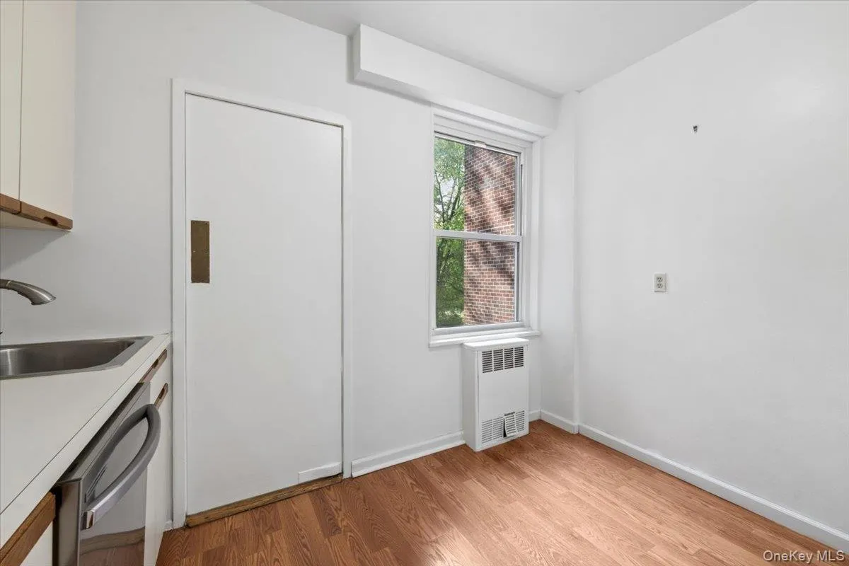 281 Garth Road, Eastchester, NY, 2 Bedrooms Bedrooms, 6 Rooms Rooms,2 BathroomsBathrooms,Residential Lease,For Rent,Garth,0,1025942 281 Garth Road, Eastchester, NY, 2 Bedrooms Bedrooms, 6 Rooms Rooms,2 BathroomsBathrooms,Residential Lease,For Rent,Garth,0,1025942
