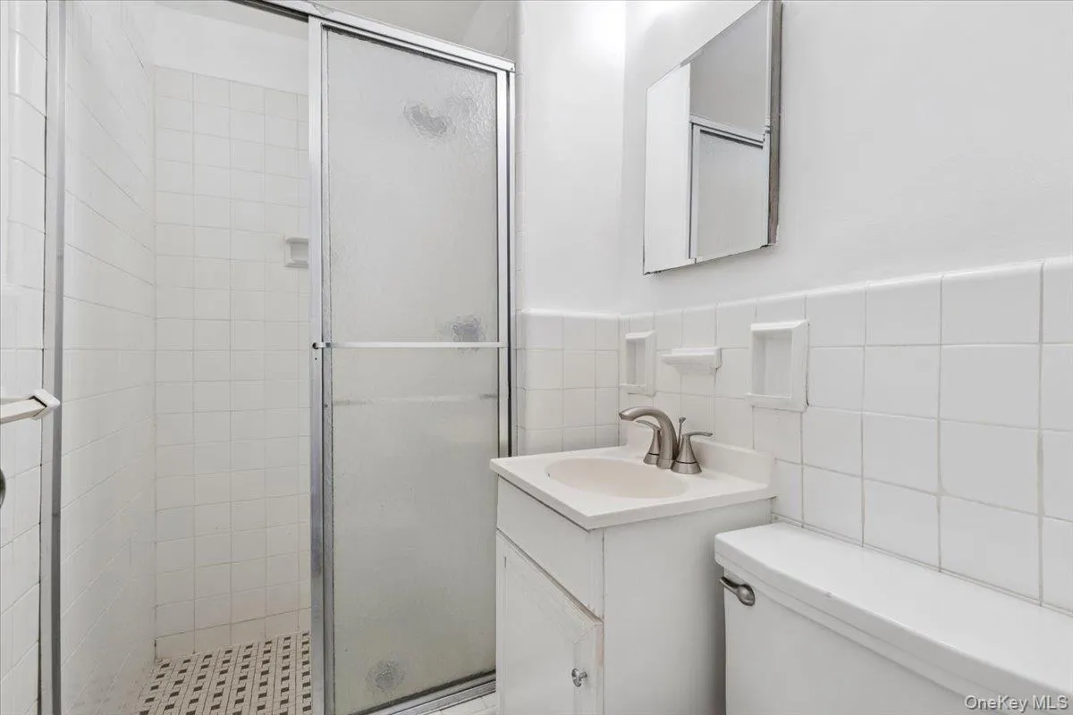281 Garth Road, Eastchester, NY, 2 Bedrooms Bedrooms, 6 Rooms Rooms,2 BathroomsBathrooms,Residential Lease,For Rent,Garth,0,1025942 281 Garth Road, Eastchester, NY, 2 Bedrooms Bedrooms, 6 Rooms Rooms,2 BathroomsBathrooms,Residential Lease,For Rent,Garth,0,1025942