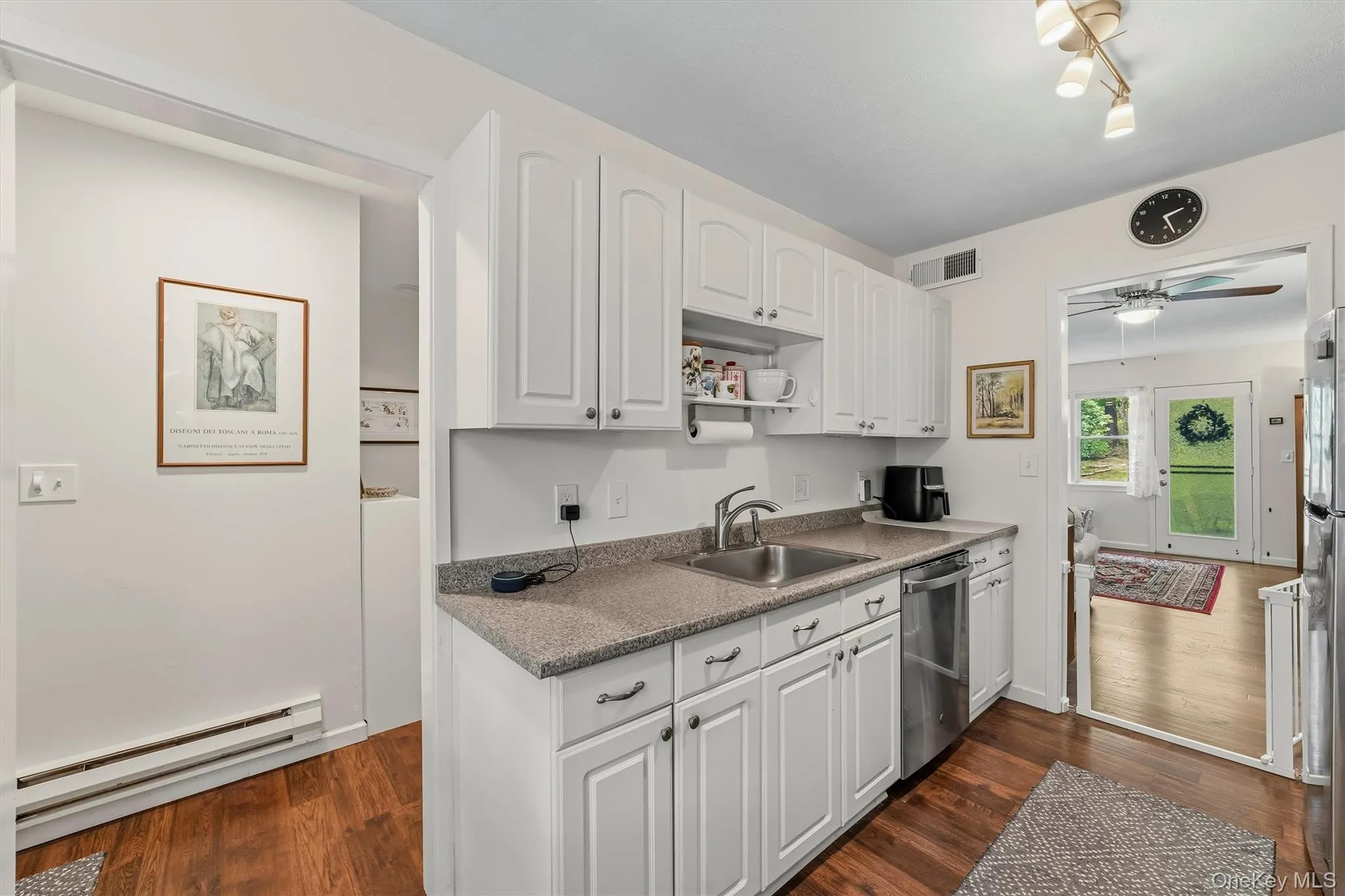 181 Heritage Hills, Somers, NY, 2 Bedrooms Bedrooms, 5 Rooms Rooms,1 BathroomBathrooms,Residential,For Rent,Heritage,0,1025943 181 Heritage Hills, Somers, NY, 2 Bedrooms Bedrooms, 5 Rooms Rooms,1 BathroomBathrooms,Residential,For Rent,Heritage,0,1025943