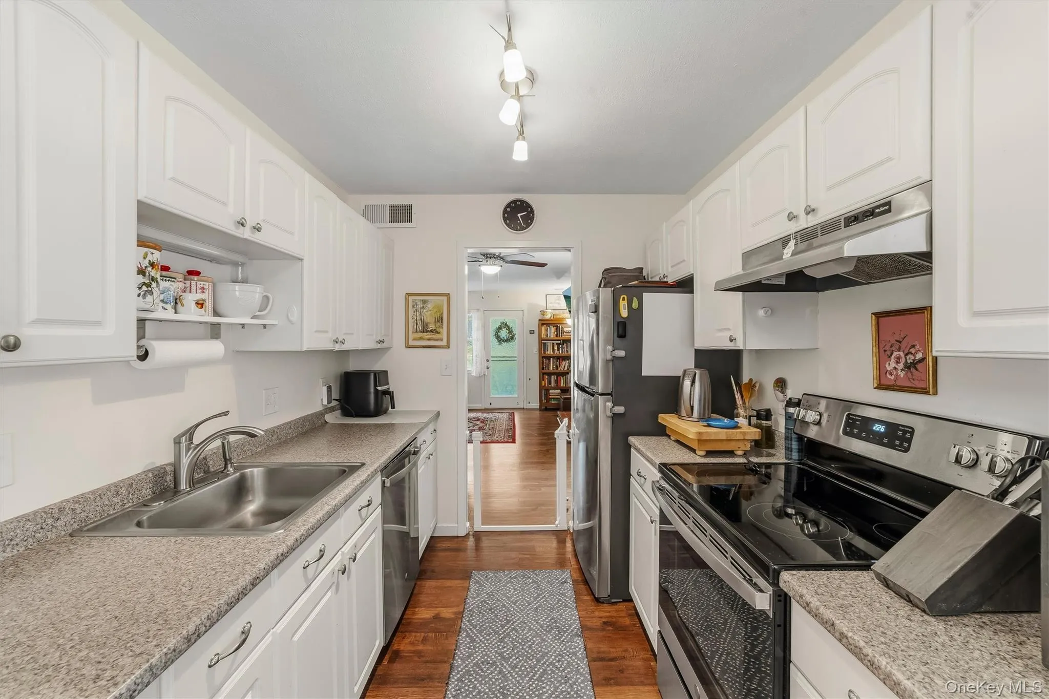 181 Heritage Hills, Somers, NY, 2 Bedrooms Bedrooms, 5 Rooms Rooms,1 BathroomBathrooms,Residential,For Rent,Heritage,0,1025943 181 Heritage Hills, Somers, NY, 2 Bedrooms Bedrooms, 5 Rooms Rooms,1 BathroomBathrooms,Residential,For Rent,Heritage,0,1025943