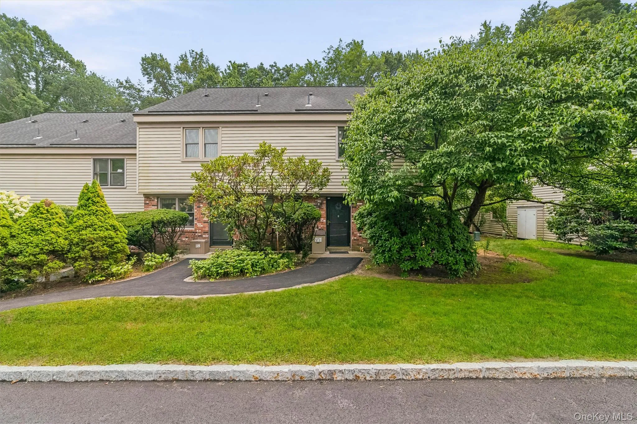181 Heritage Hills, Somers, NY, 2 Bedrooms Bedrooms, 5 Rooms Rooms,1 BathroomBathrooms,Residential,For Rent,Heritage,0,1025943 181 Heritage Hills, Somers, NY, 2 Bedrooms Bedrooms, 5 Rooms Rooms,1 BathroomBathrooms,Residential,For Rent,Heritage,0,1025943